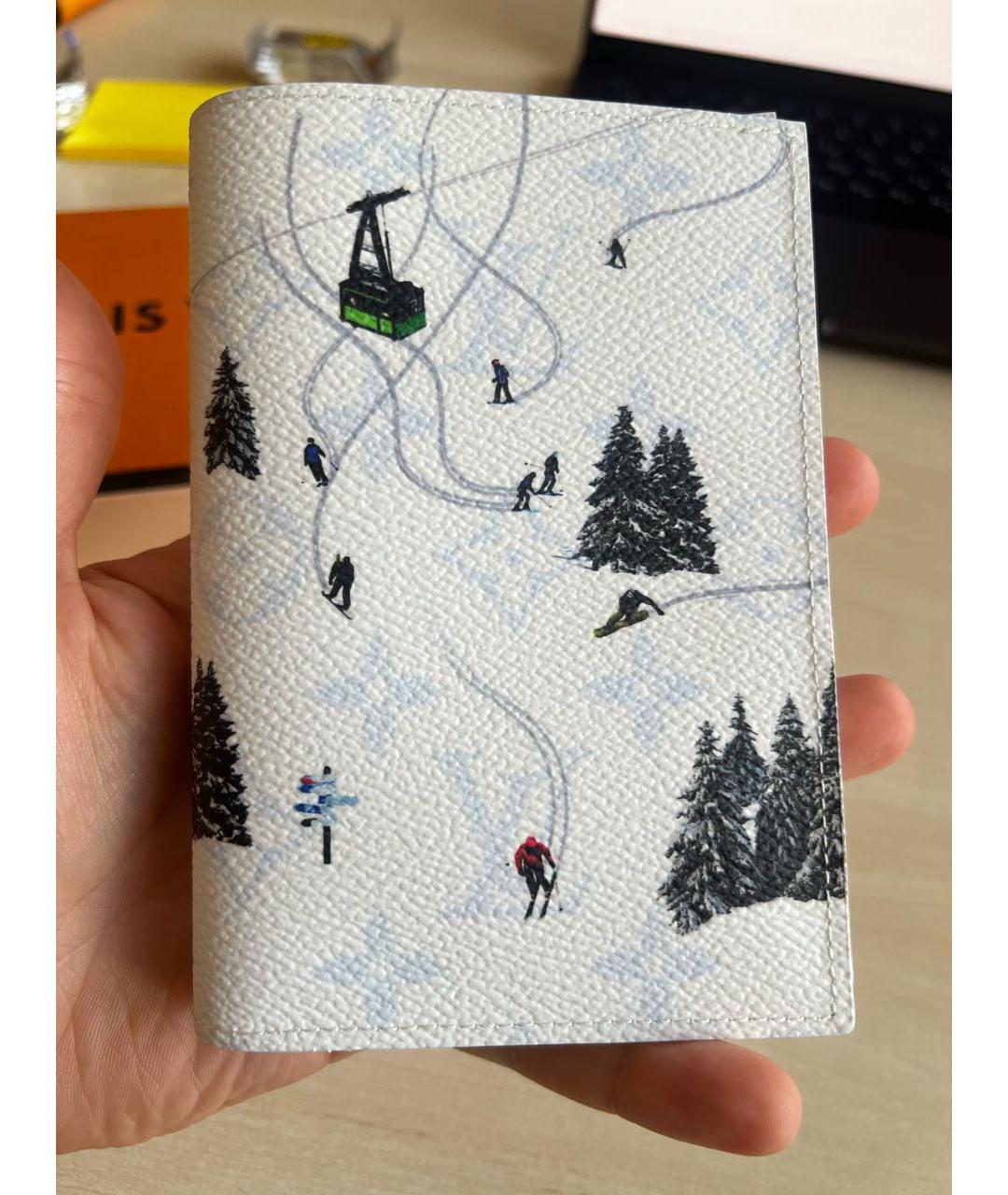 LOUIS VUITTON Бежевый кардхолдер, фото 3