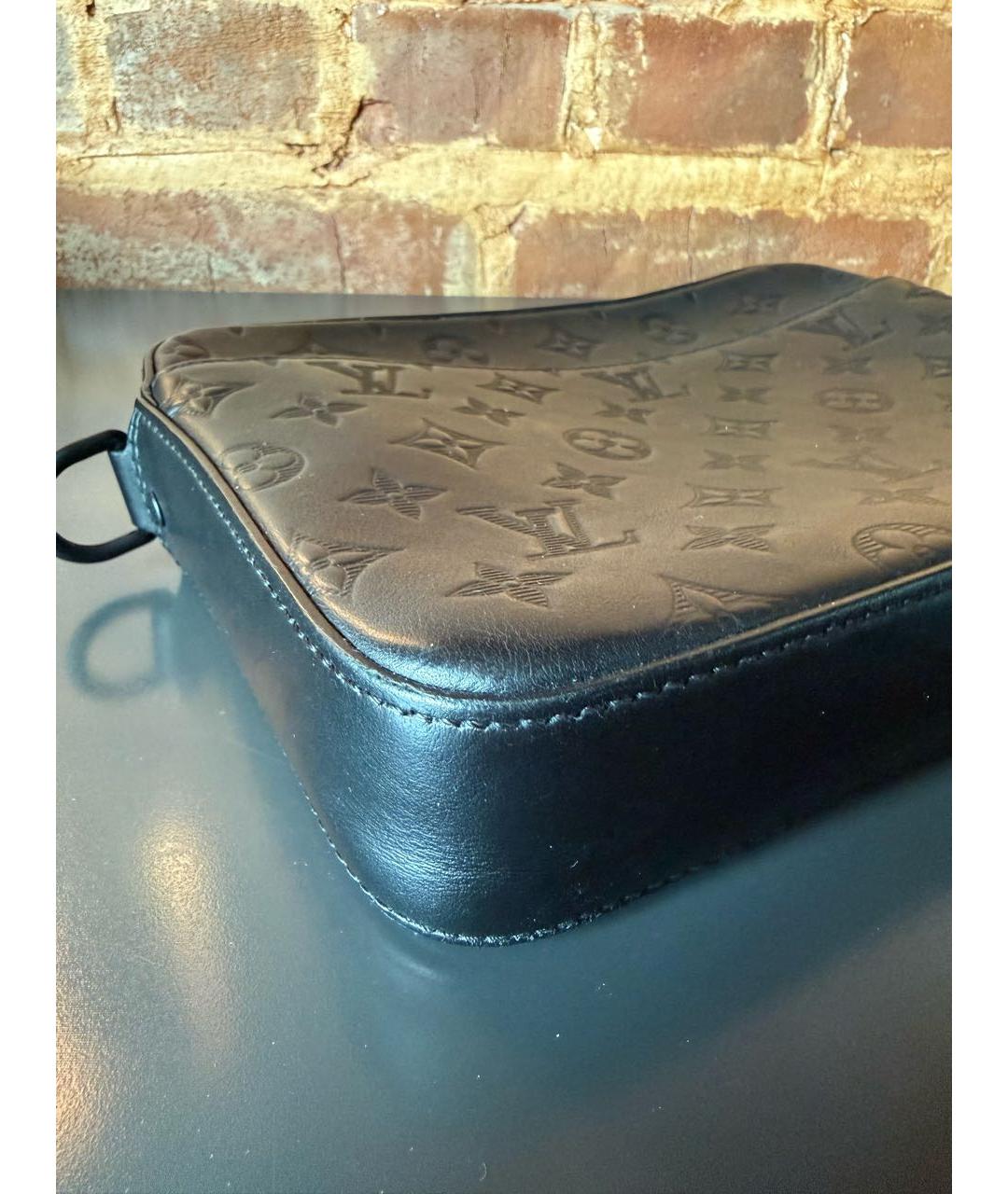 LOUIS VUITTON Черная кожаная сумка на плечо, фото 5