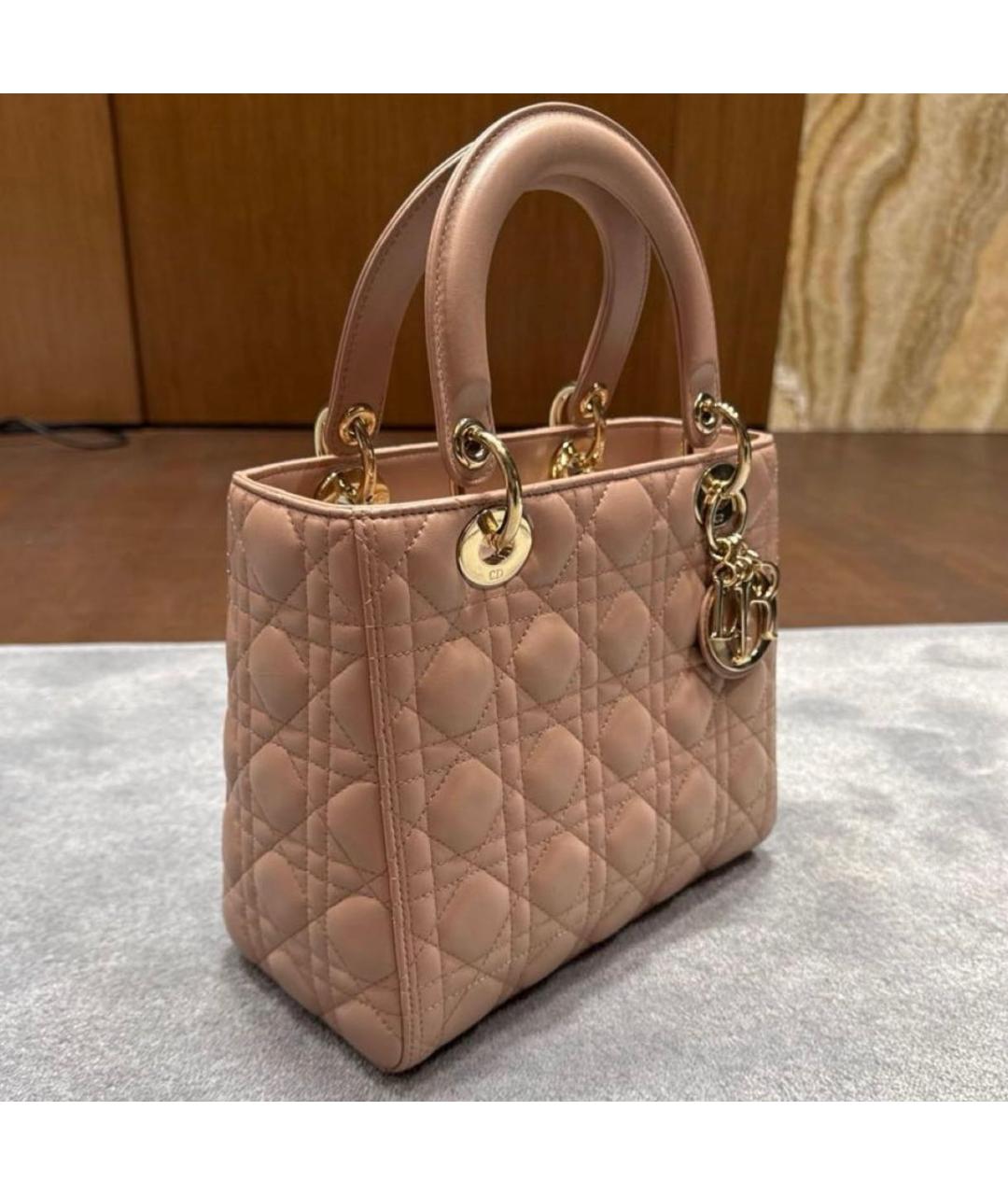 CHRISTIAN DIOR Бежевая кожаная сумка с короткими ручками, фото 2