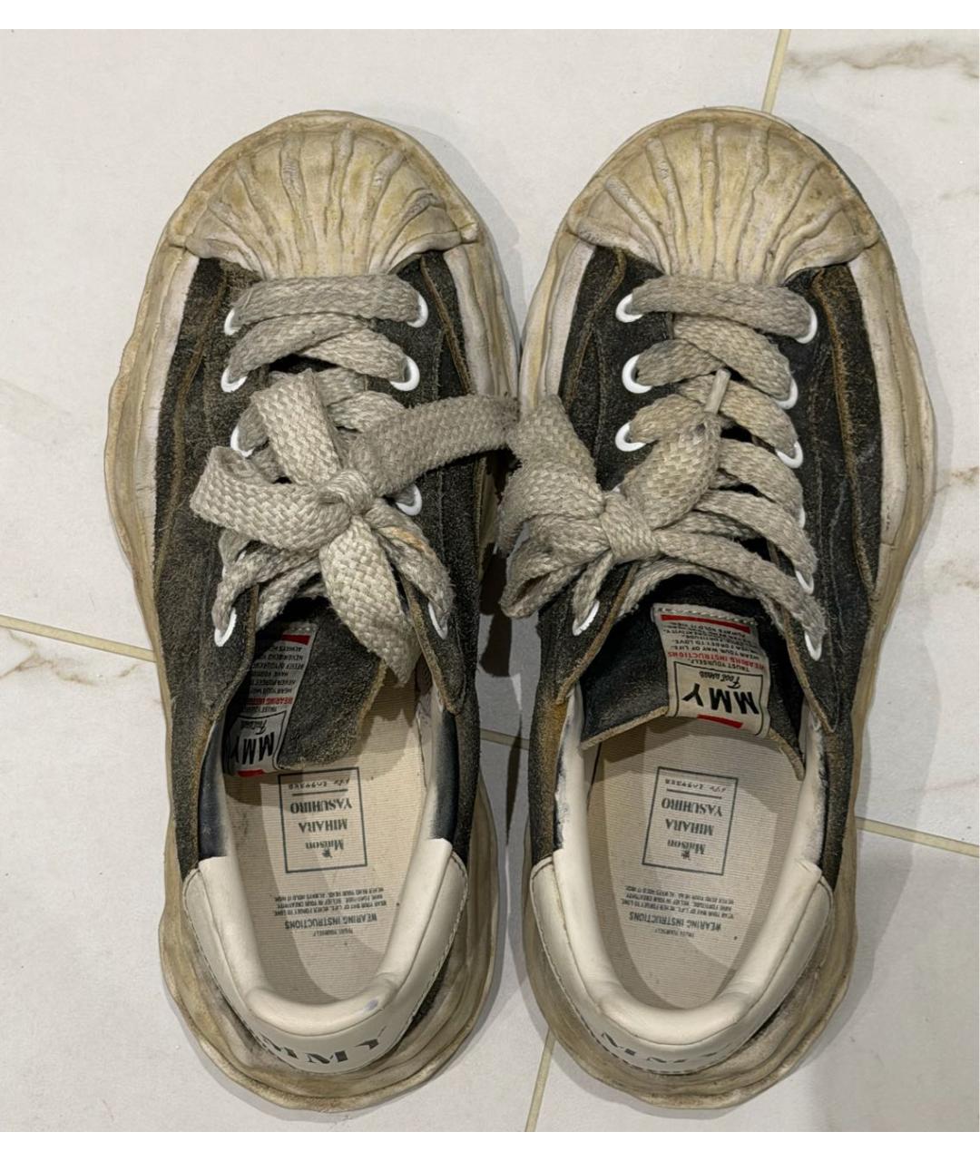 MAISON MIHARA YASUHIRO Антрацитовые замшевые низкие кроссовки / кеды, фото 3