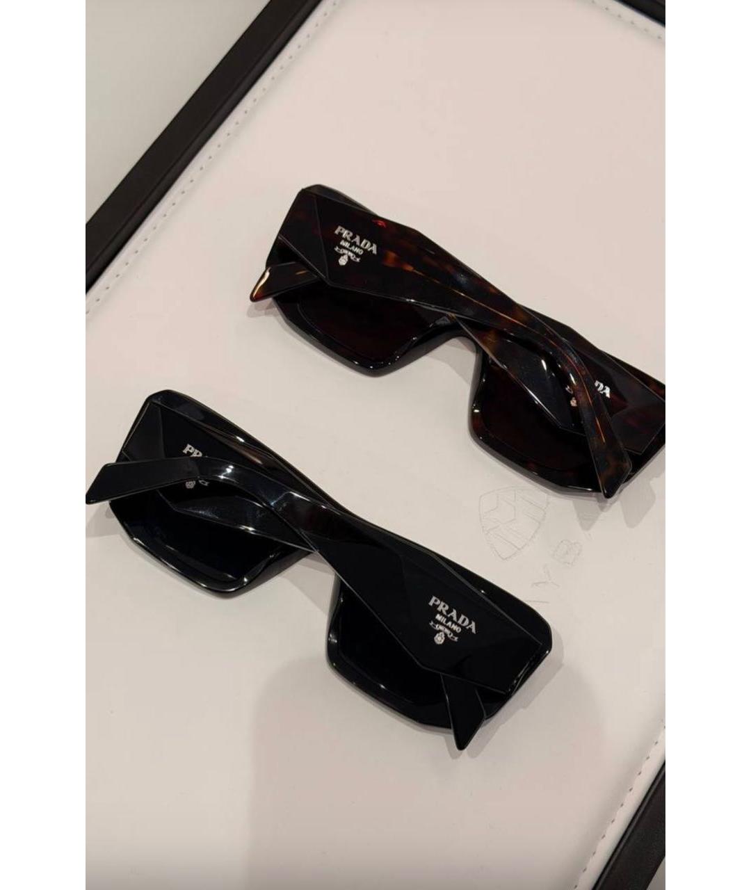 PRADA Черные пластиковые солнцезащитные очки, фото 3
