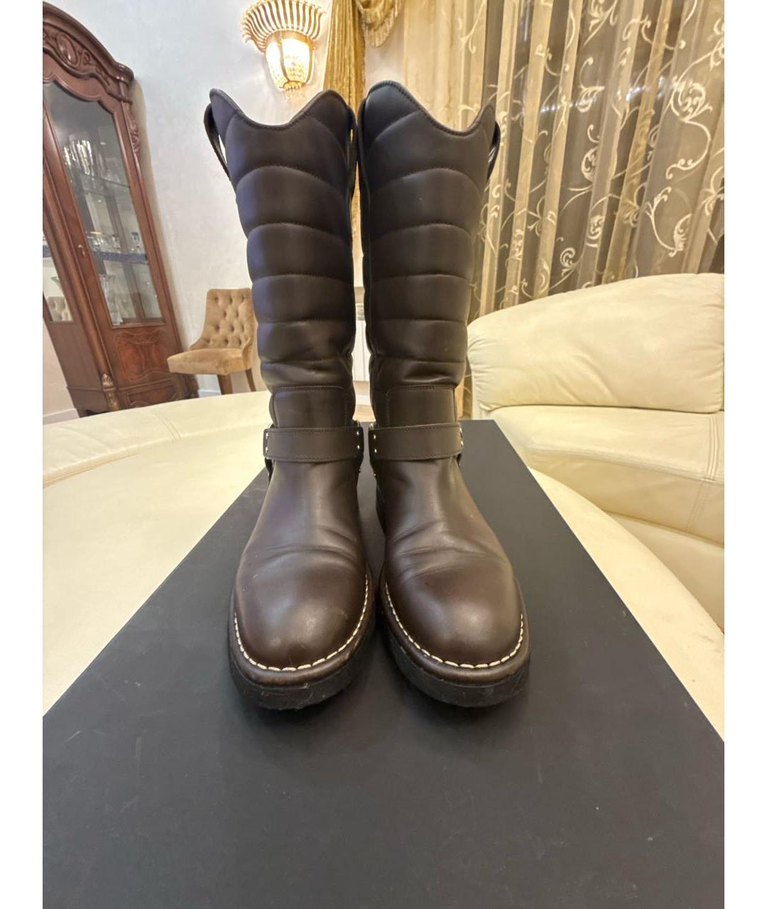 CHANEL Коричневые кожаные сапоги, фото 2
