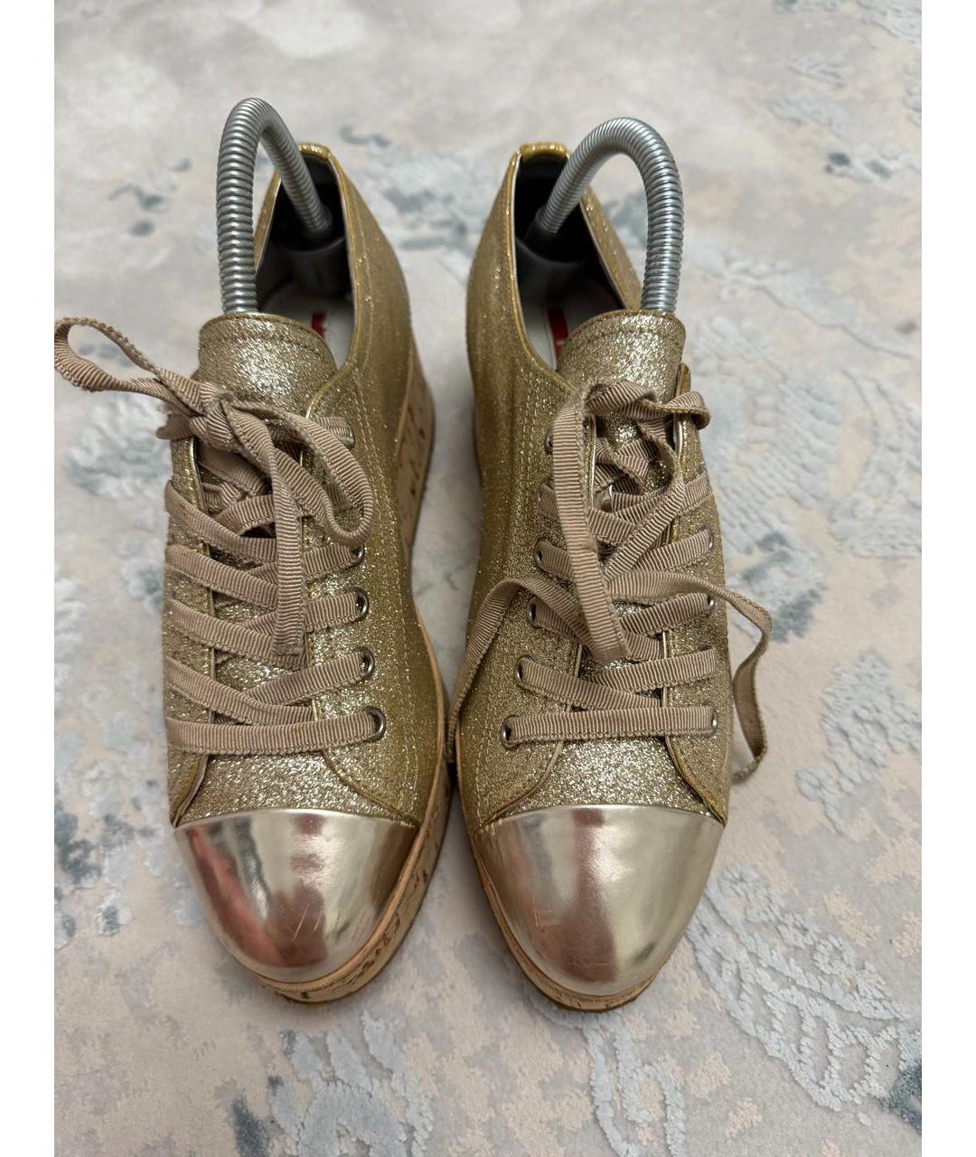 PRADA Золотые кроссовки, фото 2