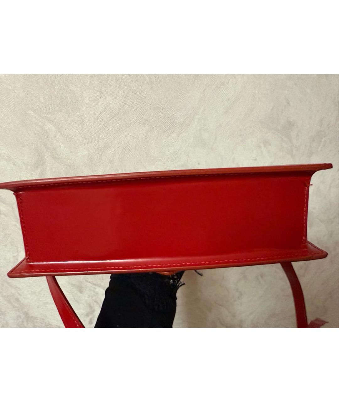 JACQUEMUS Красная сумка с короткими ручками из лакированной кожи, фото 8