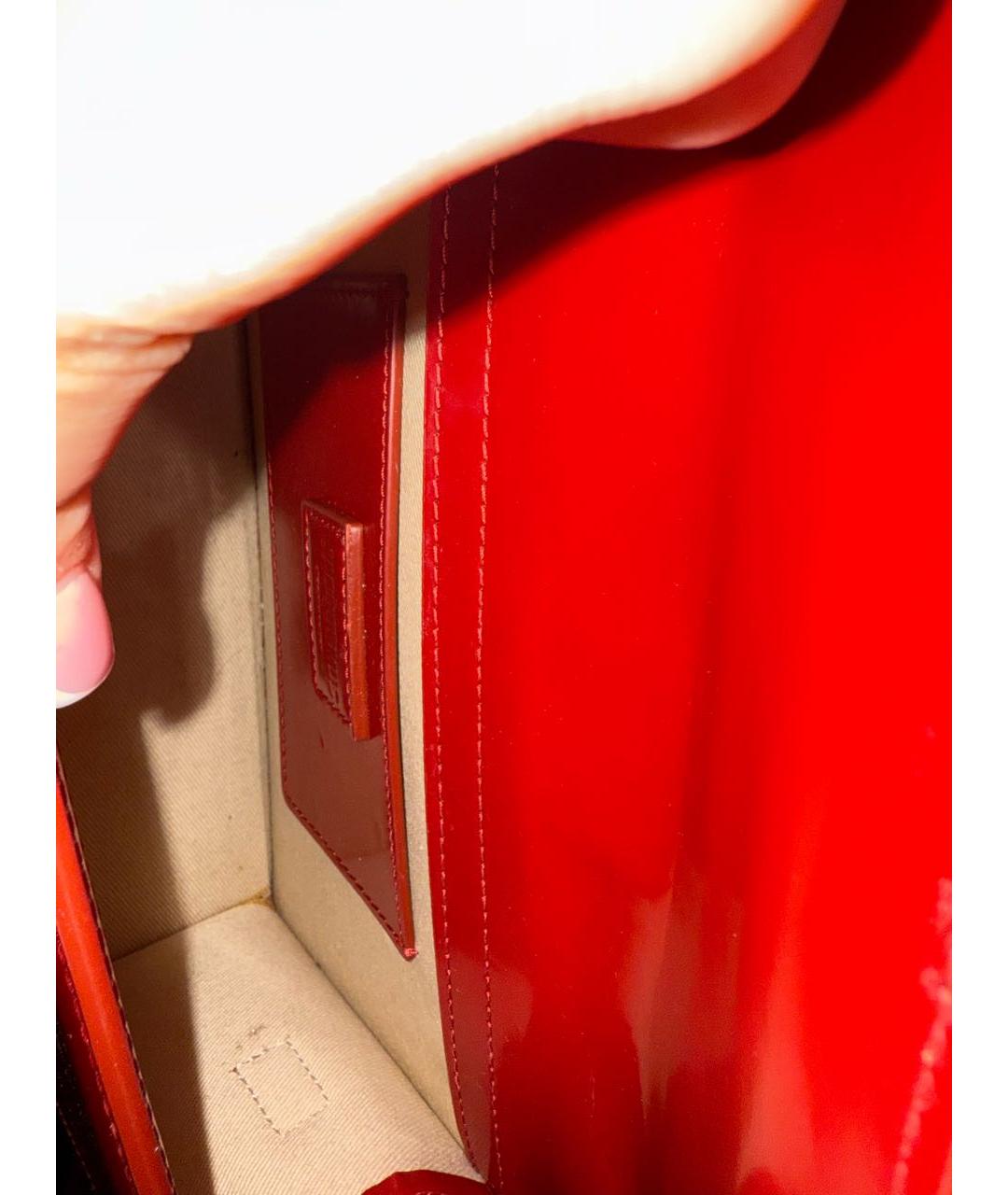 JACQUEMUS Красная сумка с короткими ручками из лакированной кожи, фото 4