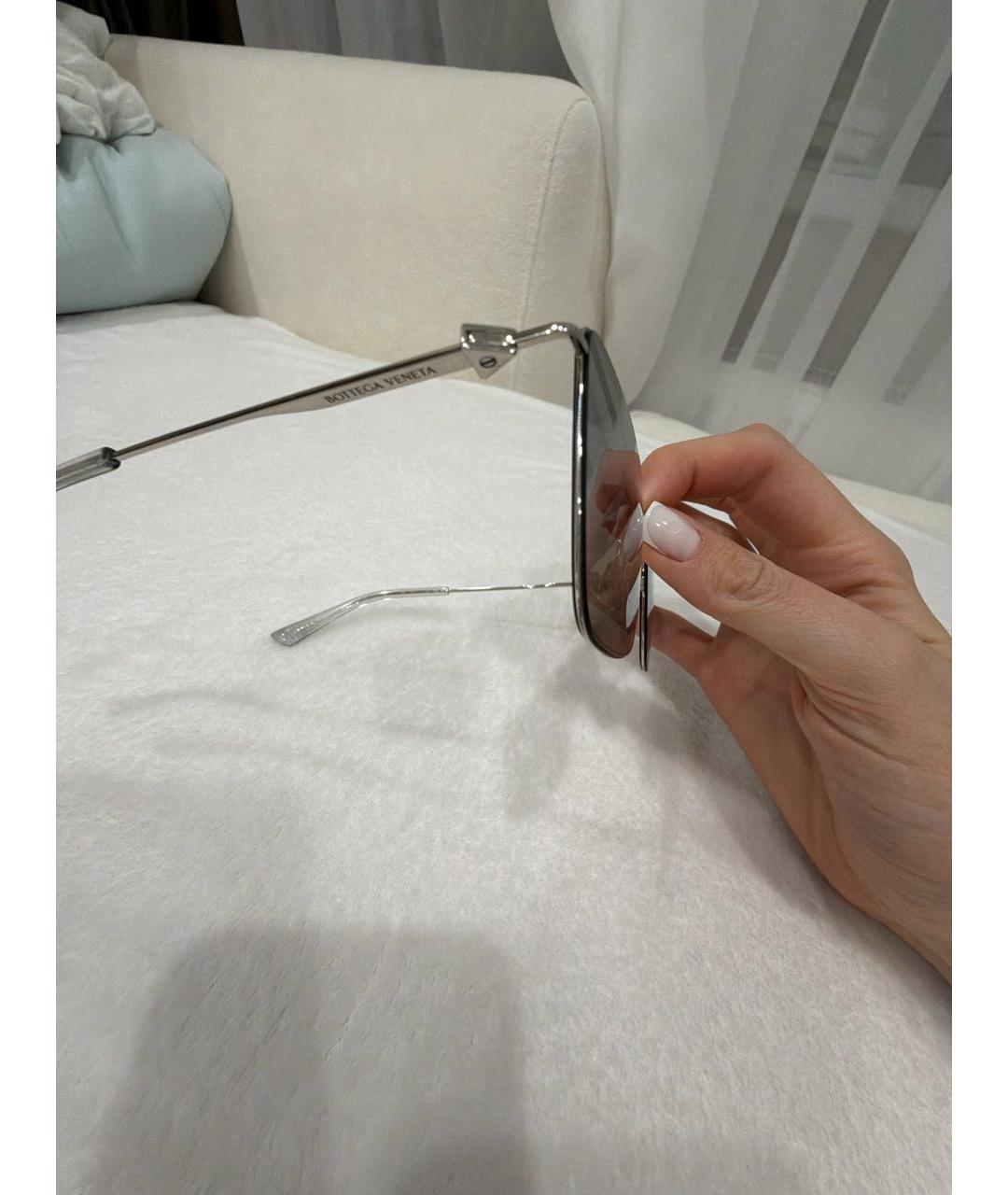 BOTTEGA VENETA Антрацитовые металлические солнцезащитные очки, фото 3