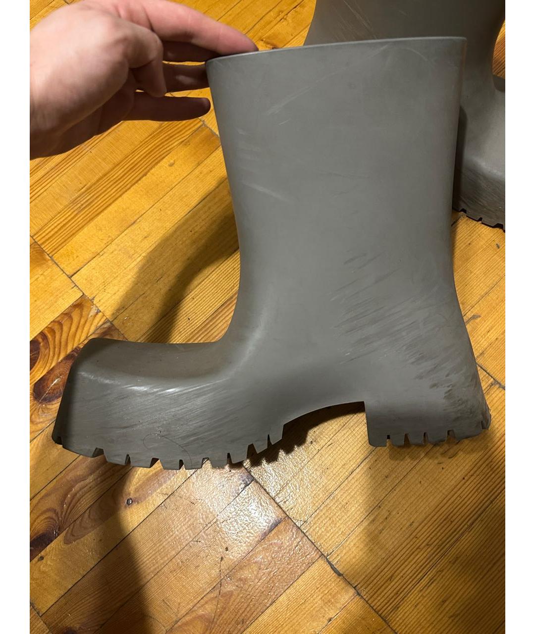 BALENCIAGA Серые резиновые высокие ботинки, фото 5