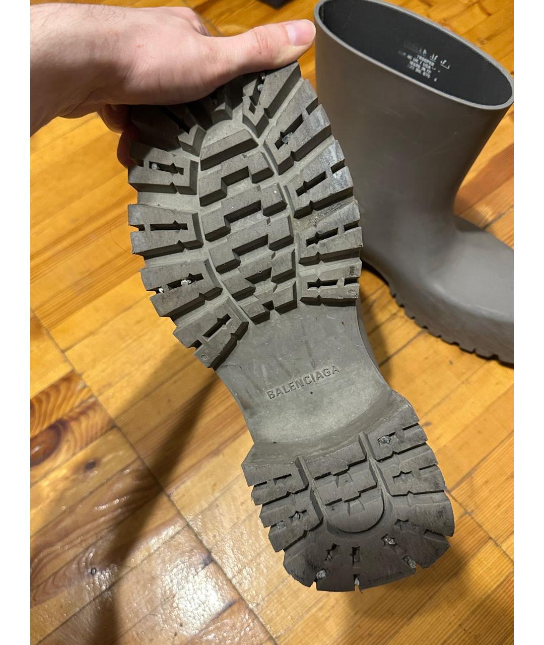 BALENCIAGA Серые резиновые высокие ботинки, фото 4