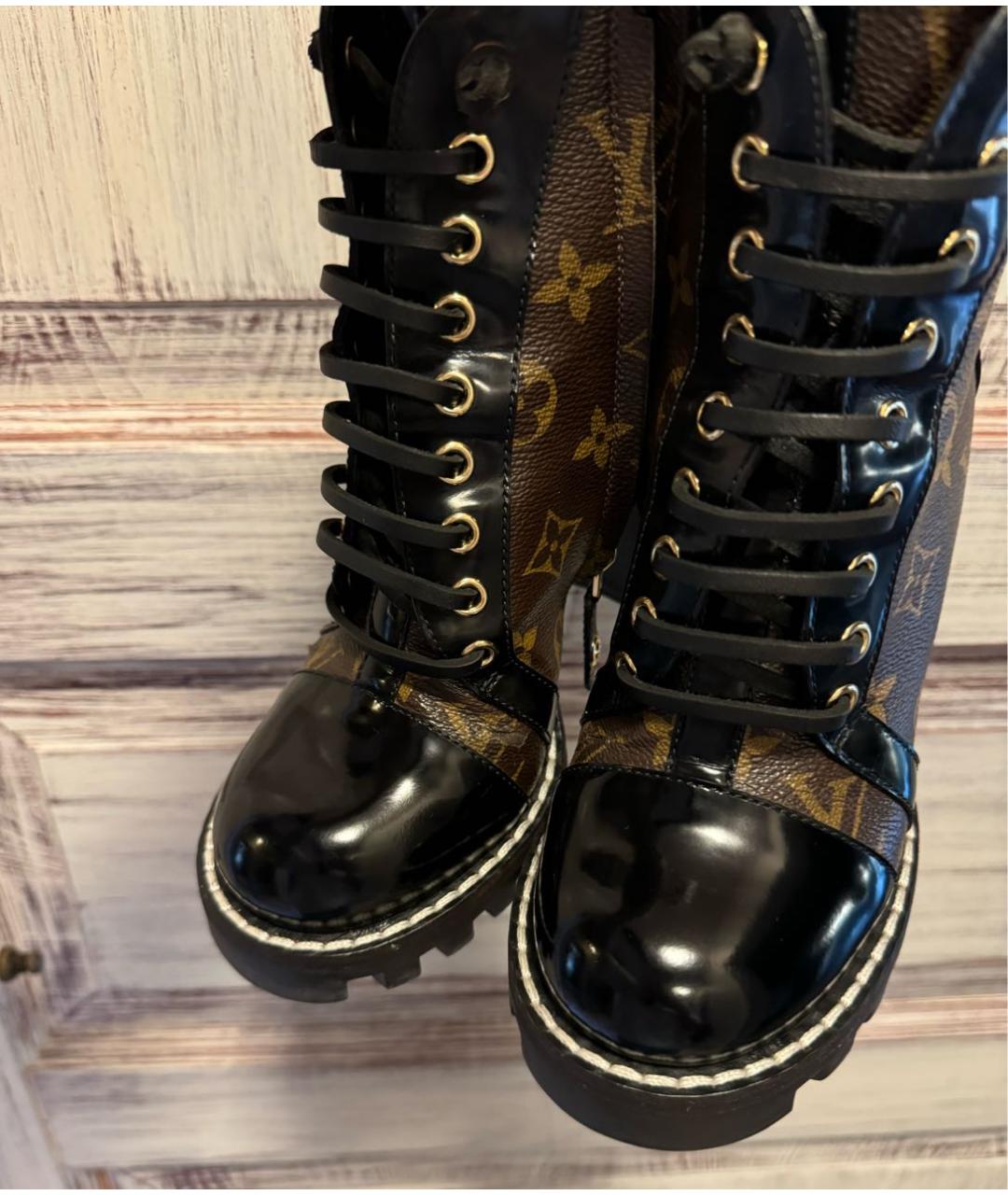 LOUIS VUITTON Коричневые ботильоны из лакированной кожи, фото 4