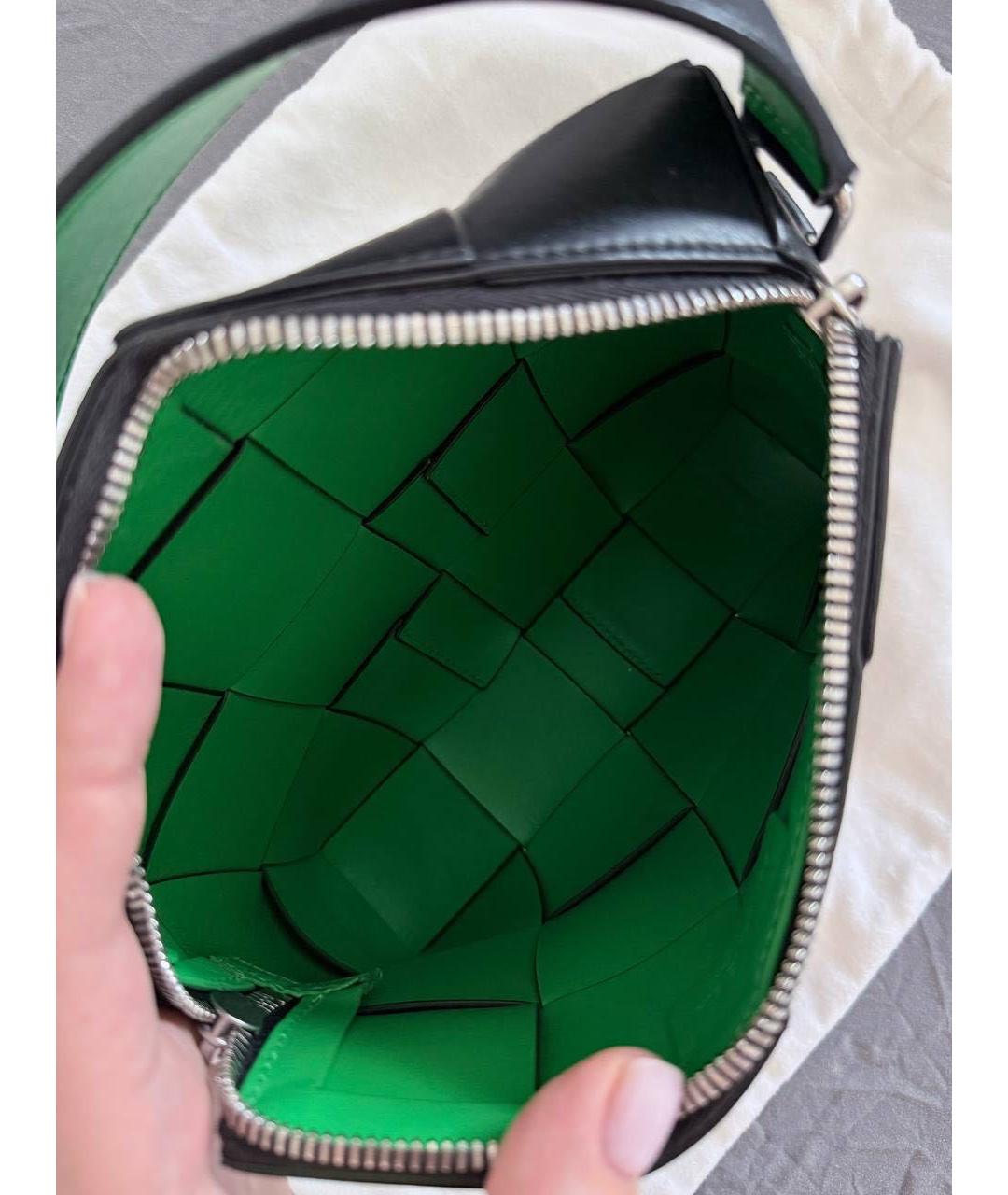 BOTTEGA VENETA Черная кожаная сумка на плечо, фото 4