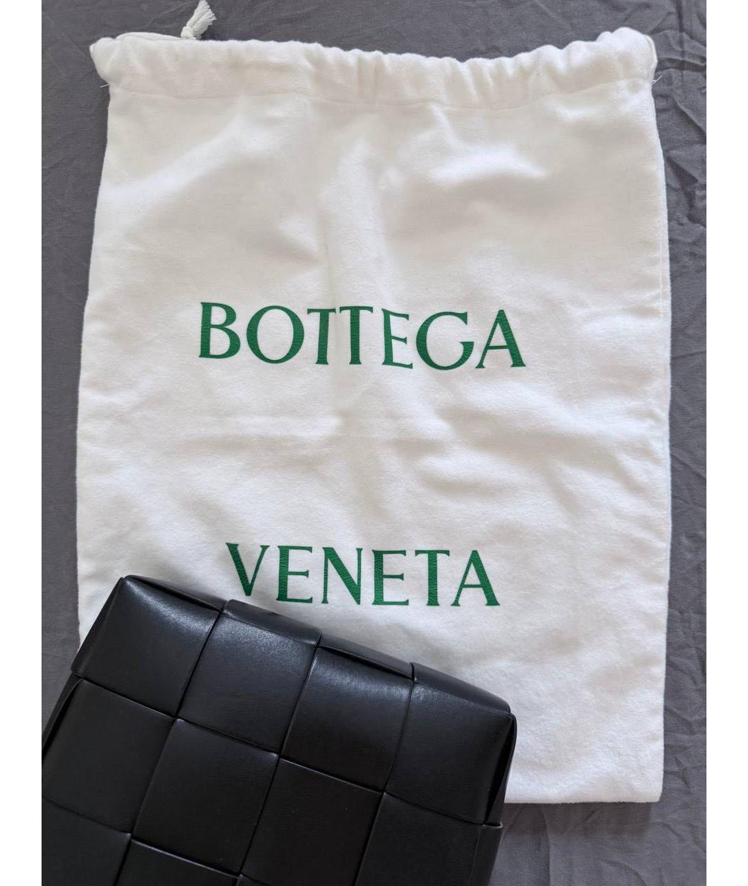 BOTTEGA VENETA Черная кожаная сумка на плечо, фото 7