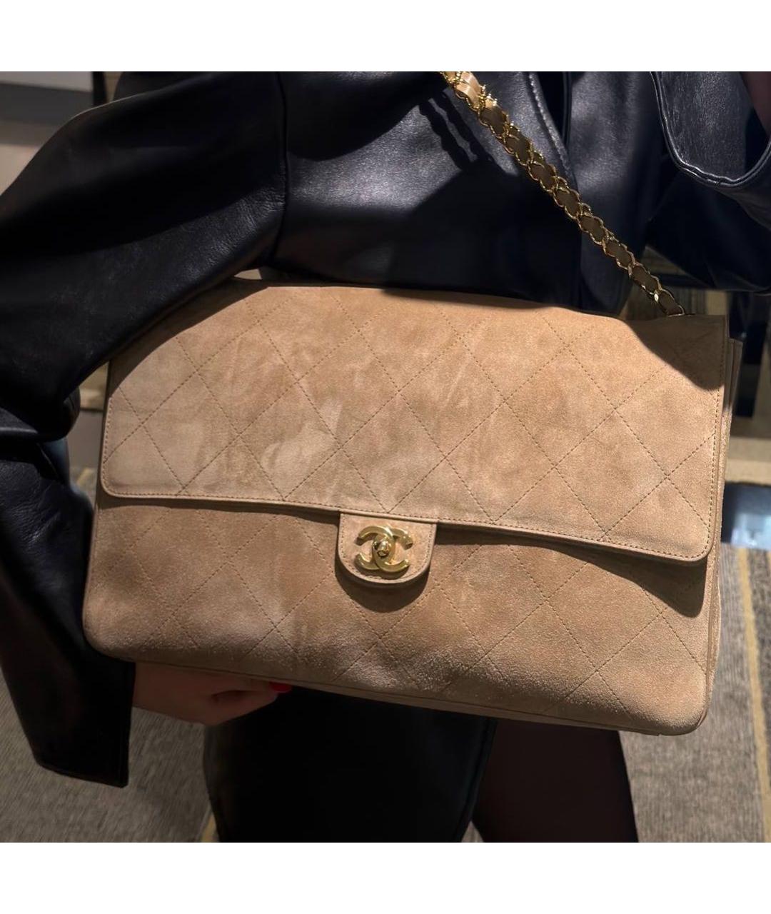 CHANEL Бежевая замшевая сумка через плечо, фото 7