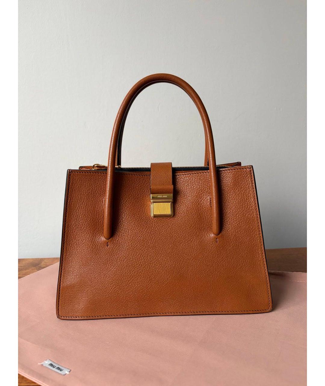 MIU MIU Коричневая кожаная сумка через плечо, фото 9