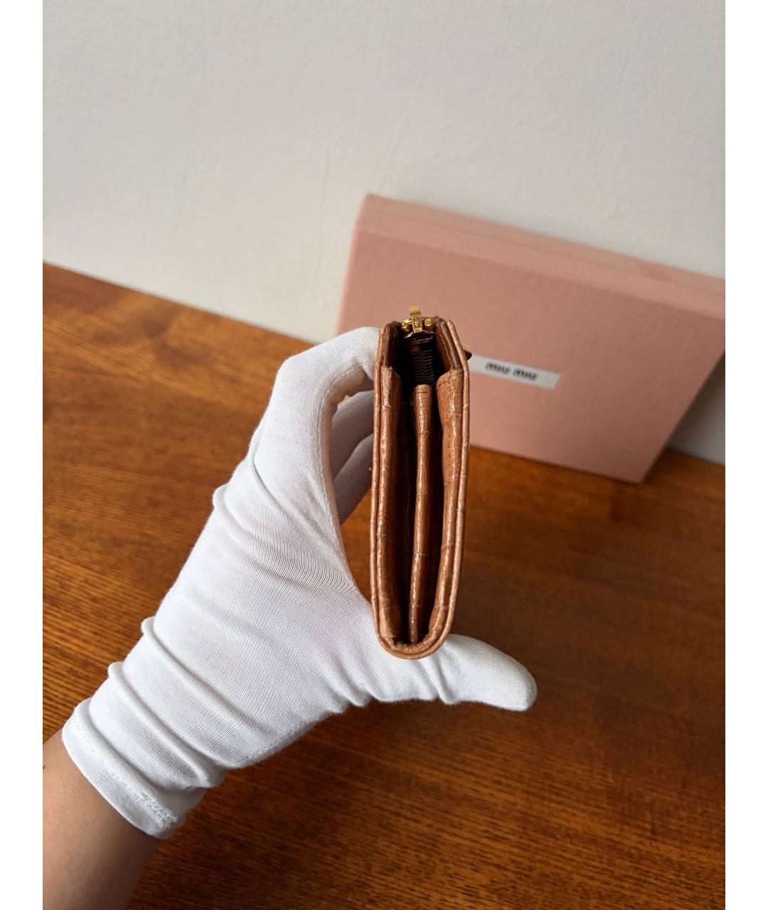 MIU MIU Коричневый кардхолдер из экзотической кожи, фото 8