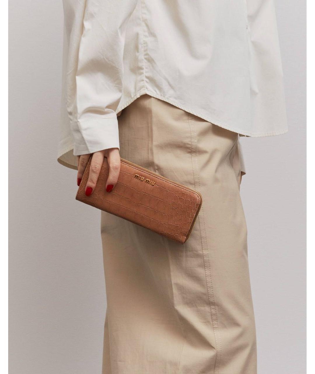 MIU MIU Коричневый кардхолдер из экзотической кожи, фото 2