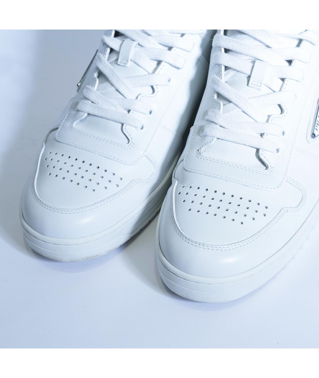 PRADA Белые кожаные низкие кроссовки / кеды, фото 3