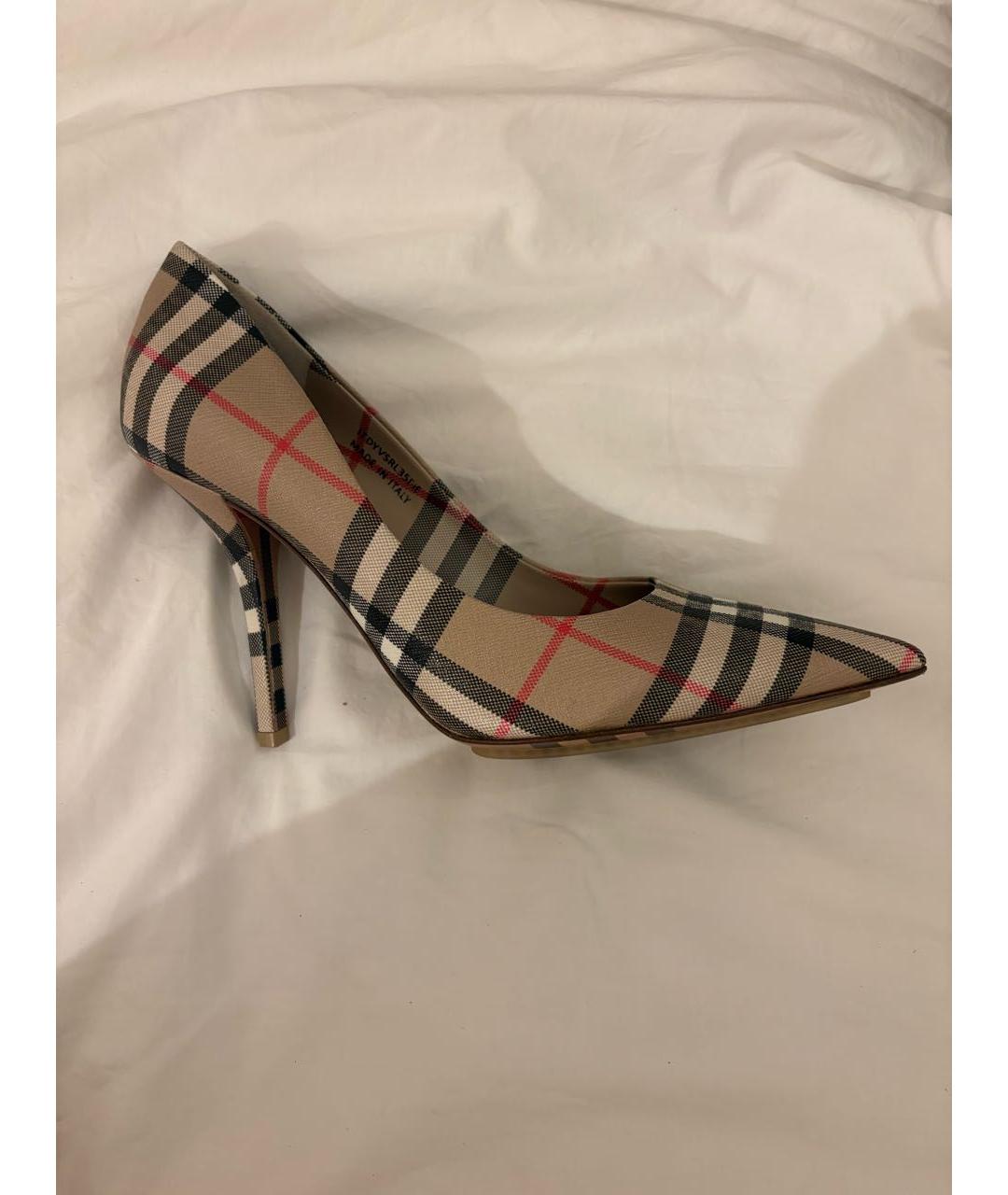 BURBERRY Бежевые туфли, фото 5