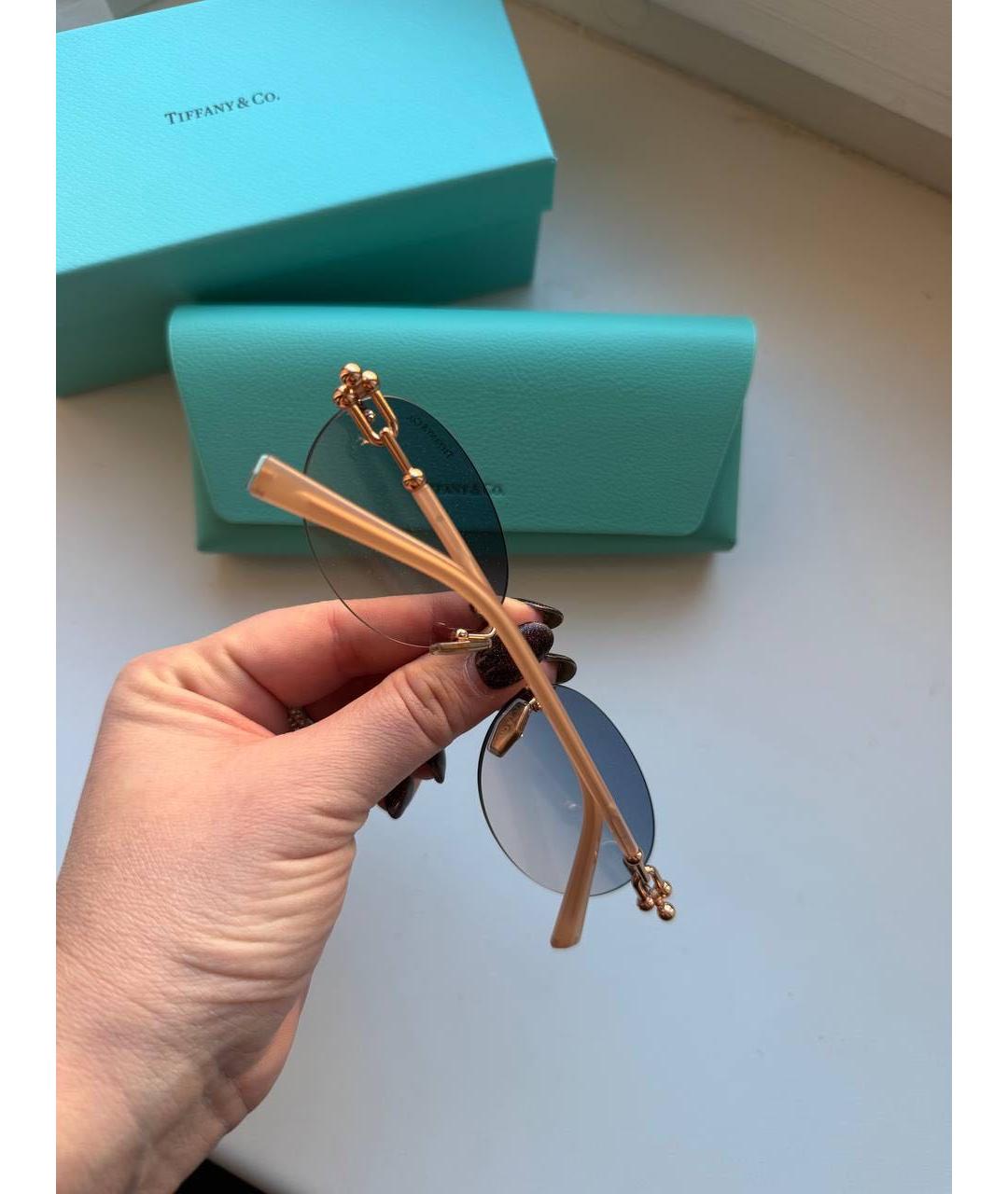 TIFFANY&CO Золотые металлические солнцезащитные очки, фото 2