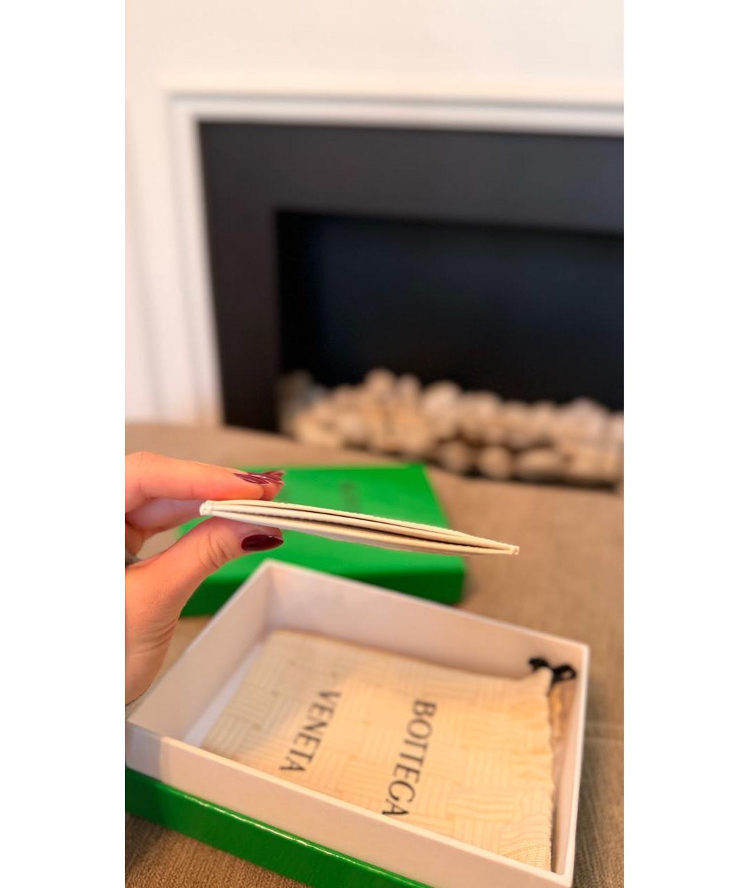 BOTTEGA VENETA Белый кожаный кардхолдер, фото 5