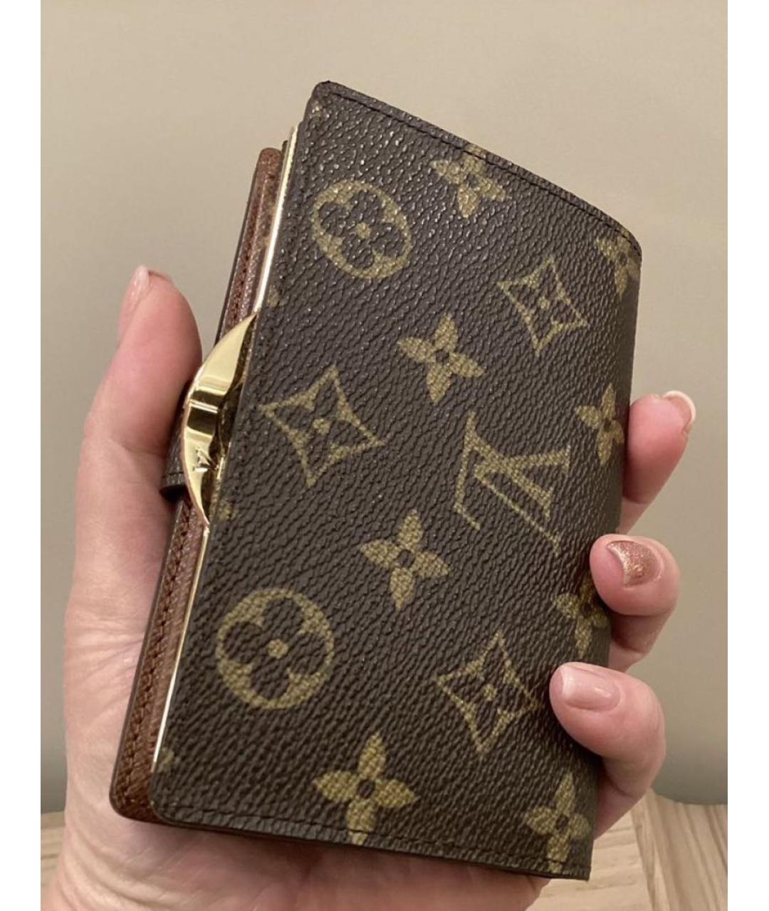 LOUIS VUITTON Коричневый кошелек, фото 3