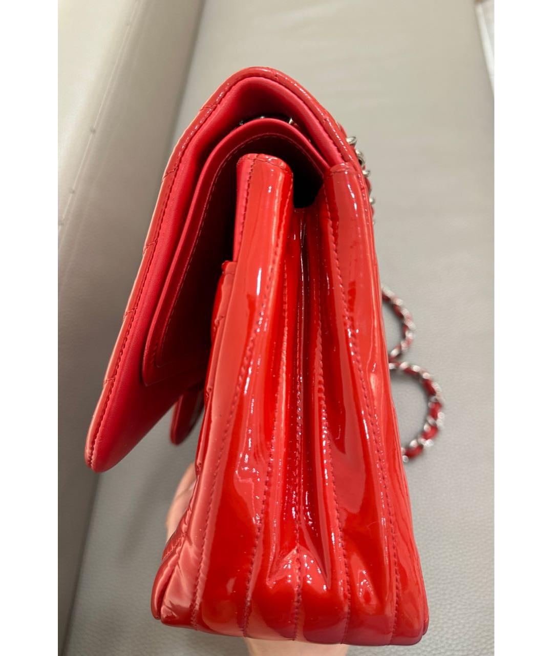 CHANEL Красная сумка через плечо из лакированной кожи, фото 2