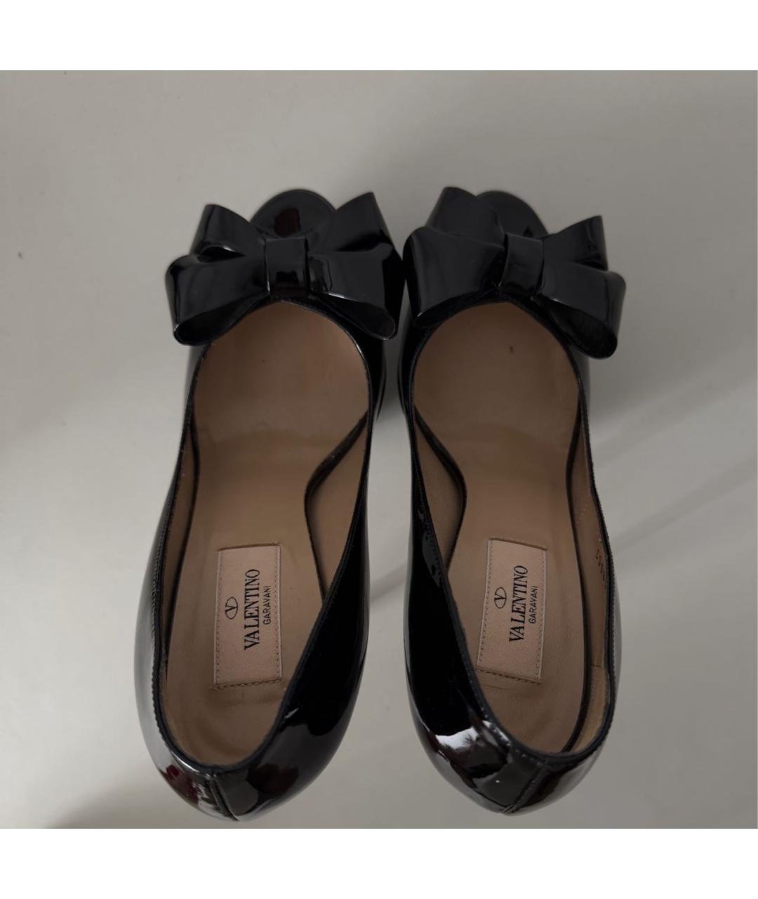 VALENTINO Черные туфли из лакированной кожи, фото 3