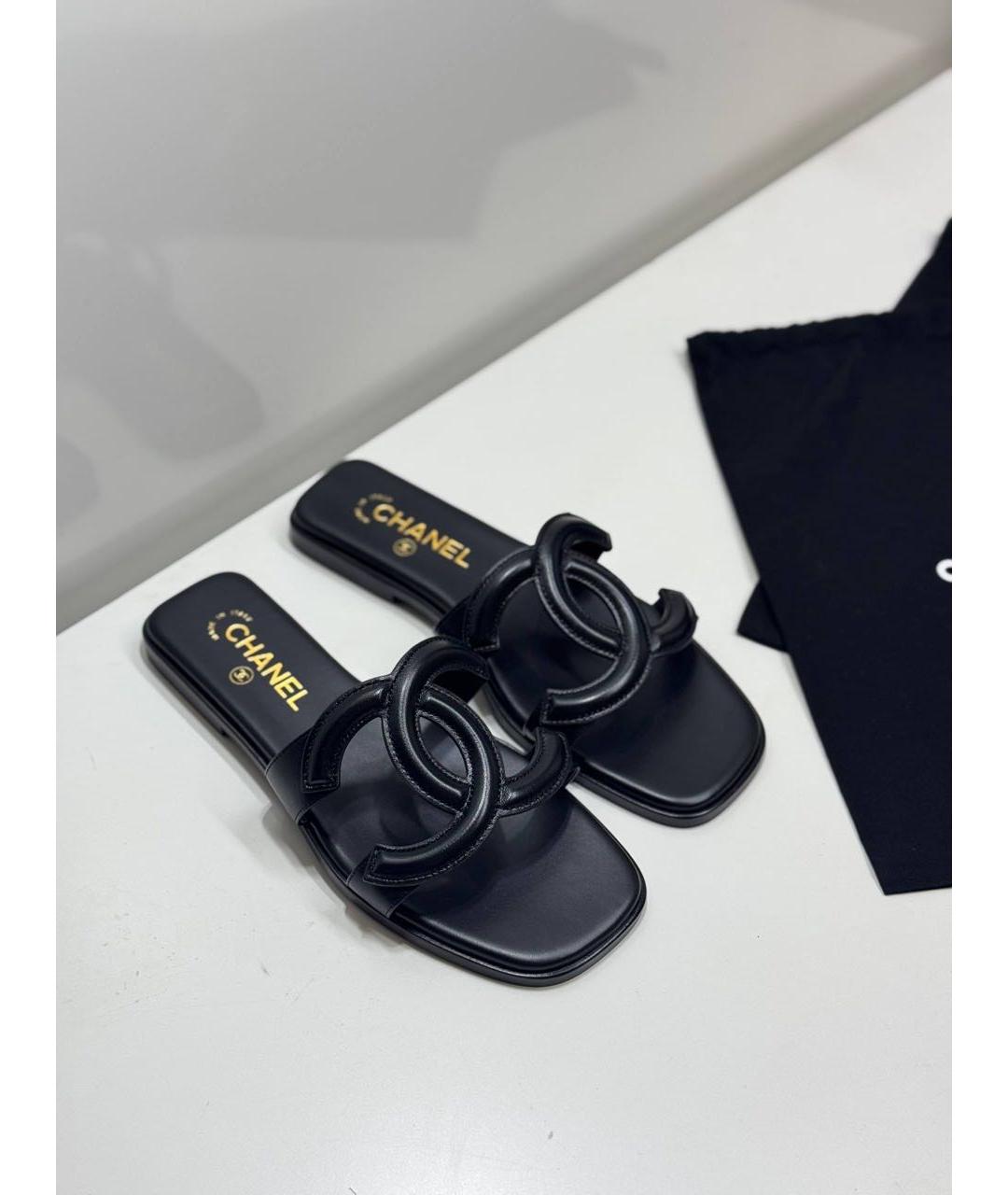 CHANEL Черные кожаные сандалии, фото 2
