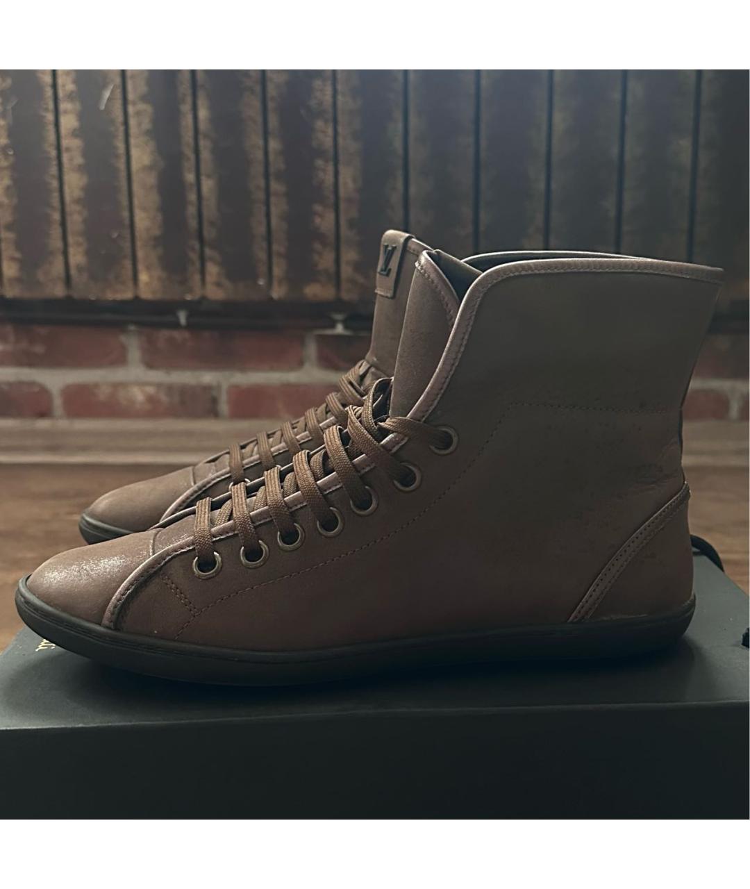 LOUIS VUITTON Коричневые кожаные кеды, фото 2