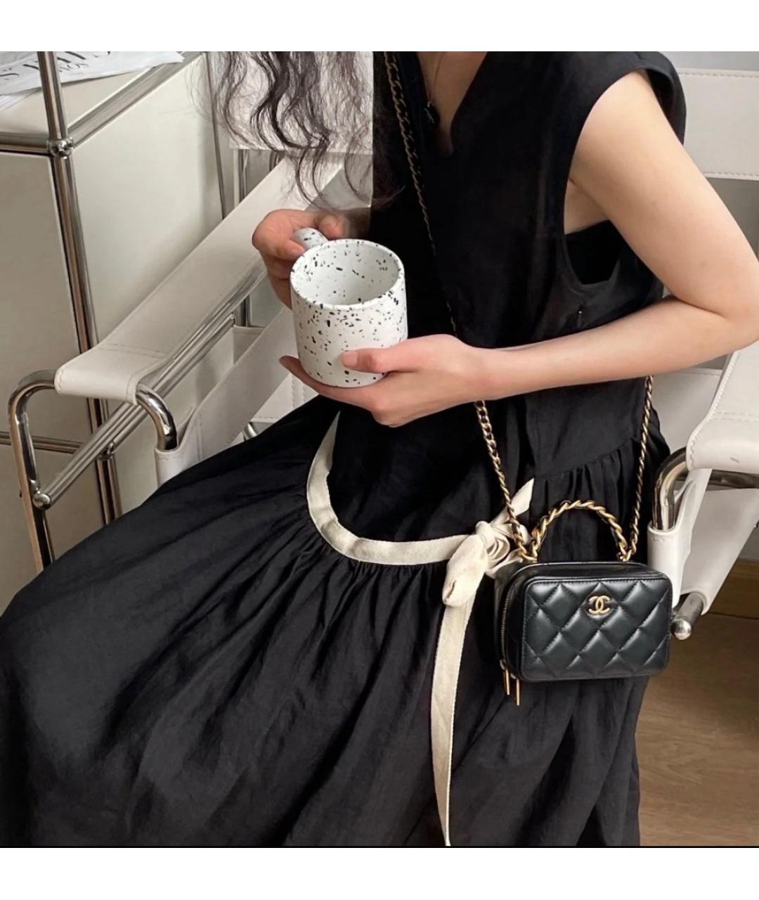 CHANEL Черная кожаная сумка с короткими ручками, фото 7