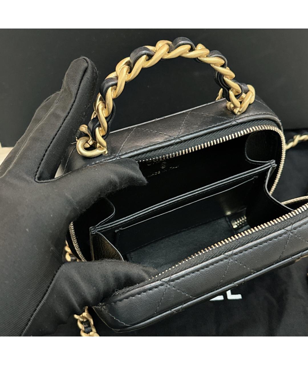 CHANEL Черная кожаная сумка с короткими ручками, фото 6