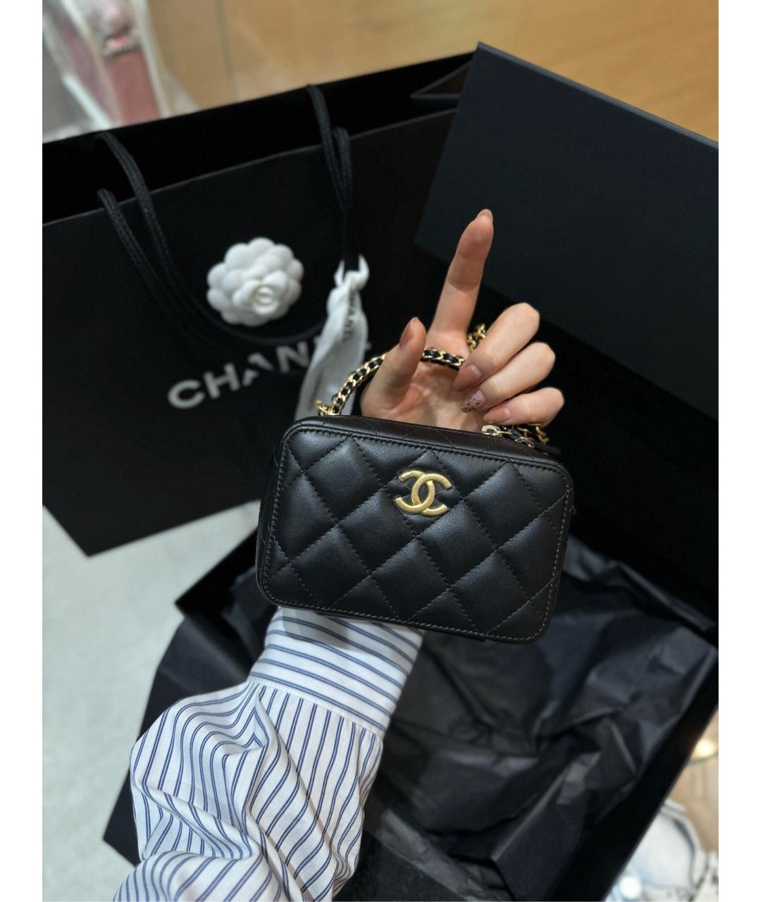 CHANEL Черная кожаная сумка с короткими ручками, фото 8