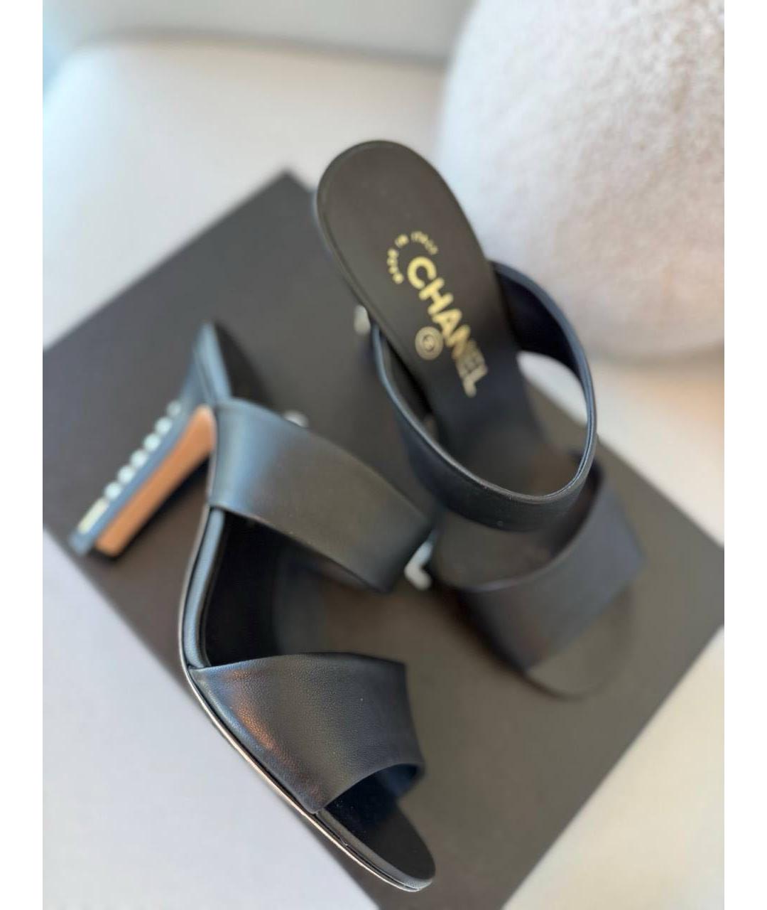 CHANEL Черные кожаные мюли, фото 2