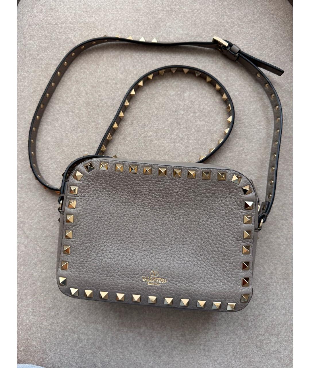 VALENTINO Серая кожаная сумка через плечо, фото 5