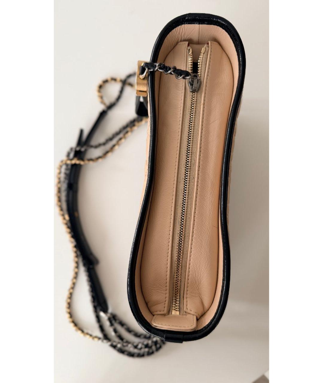 CHANEL Бежевая кожаная сумка через плечо, фото 4