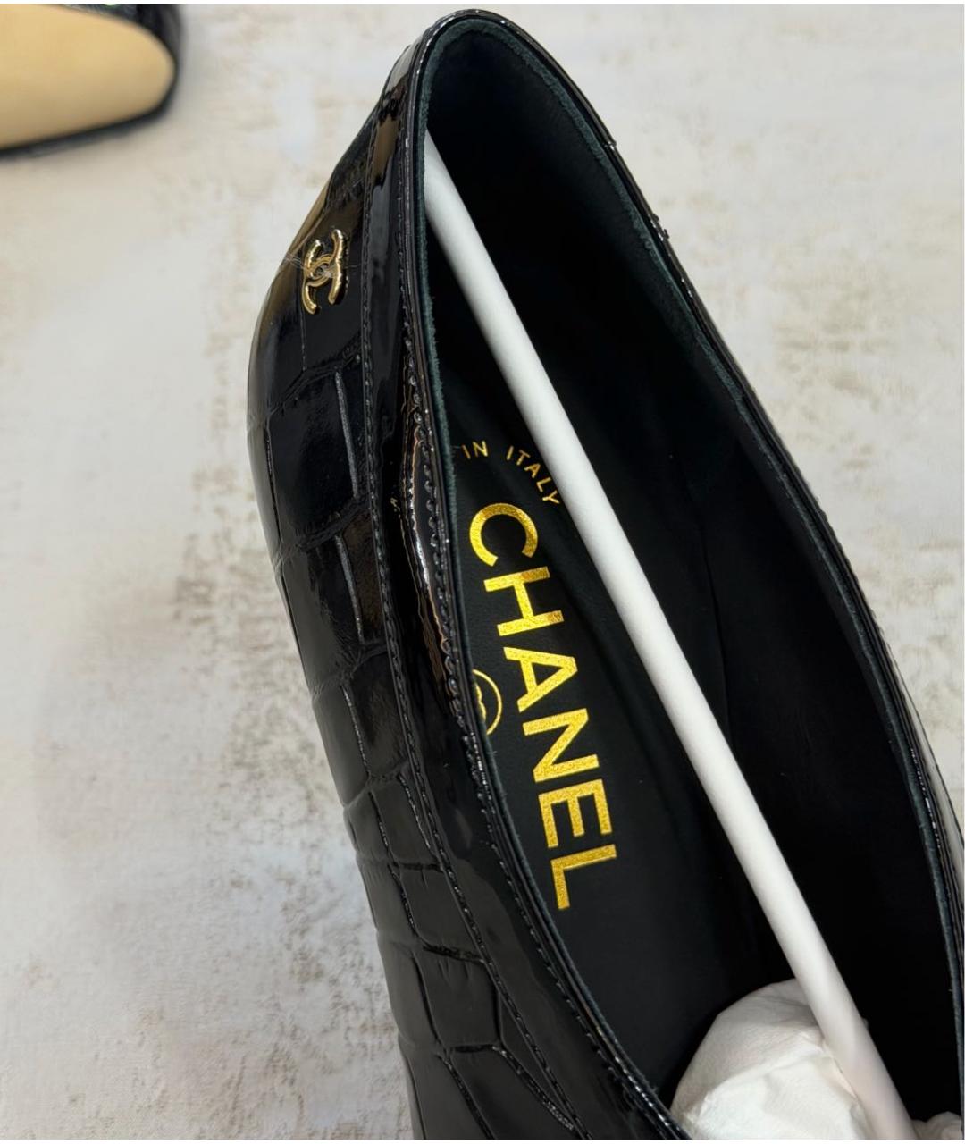 CHANEL Черные туфли из лакированной кожи, фото 7