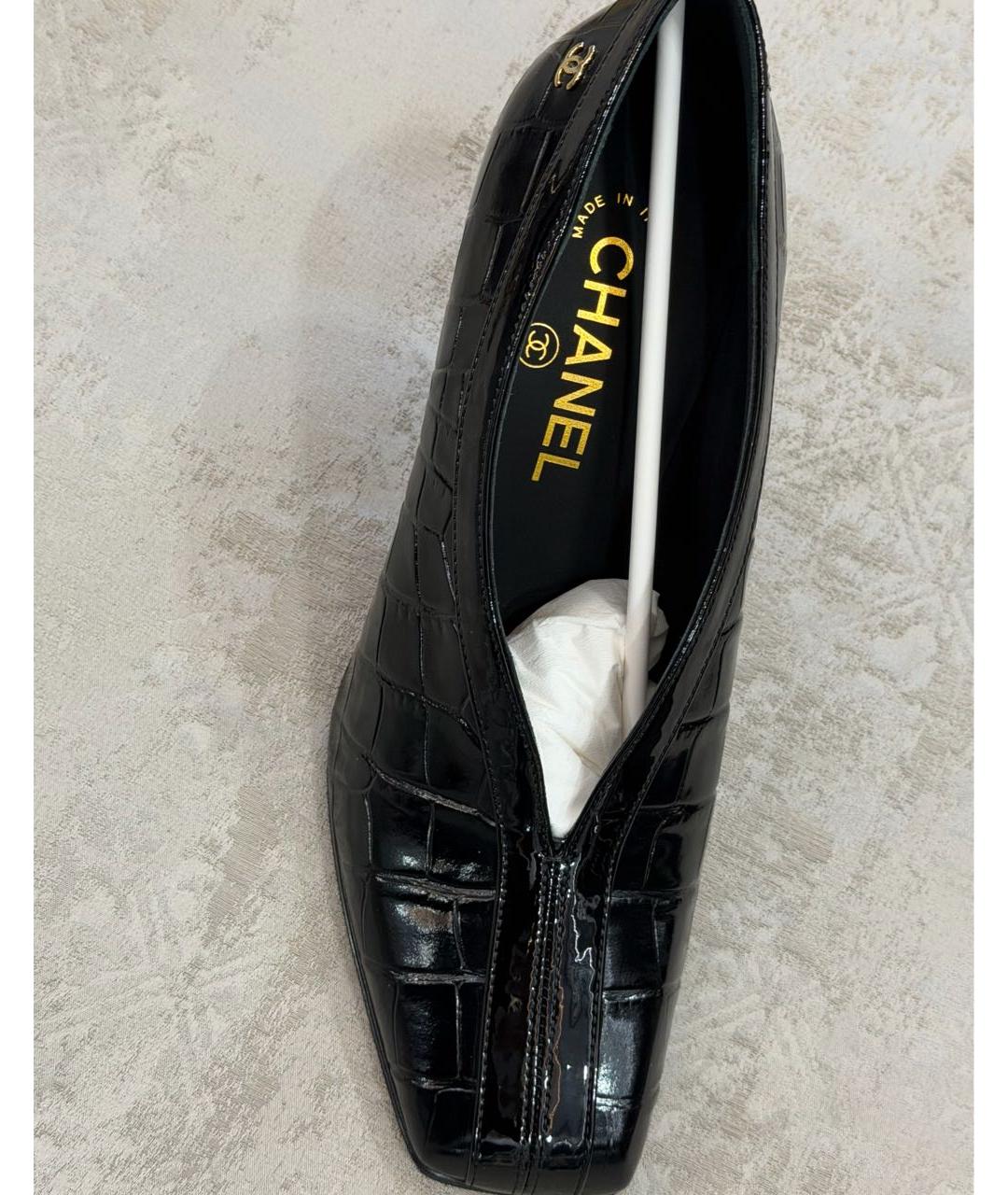 CHANEL Черные туфли из лакированной кожи, фото 6