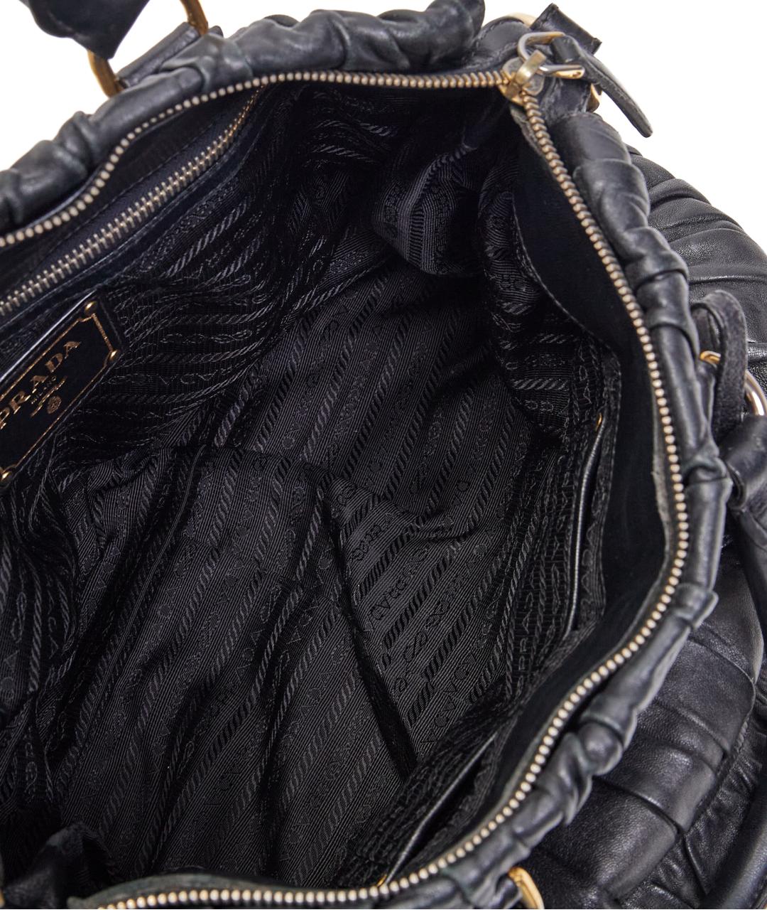 PRADA Черная кожаная сумка с короткими ручками, фото 6