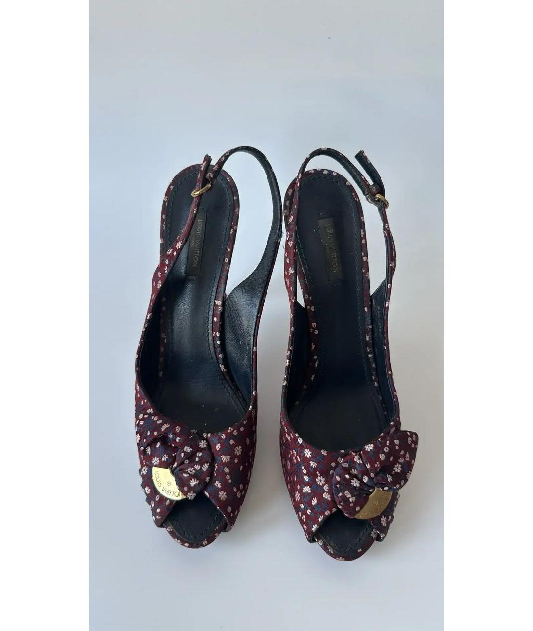 LOUIS VUITTON Бордовые текстильные босоножки, фото 2