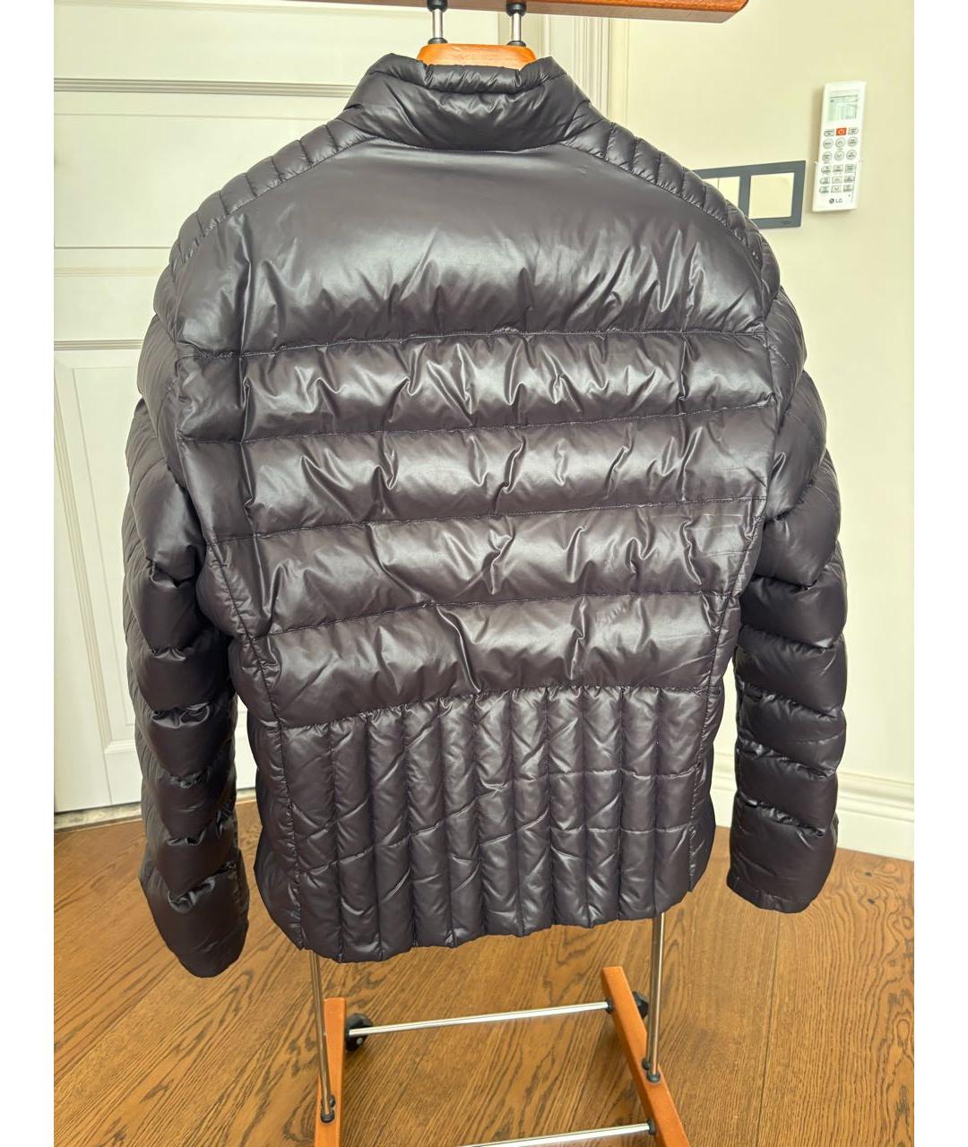 PRADA Черный полиэстеровый пуховик, фото 2