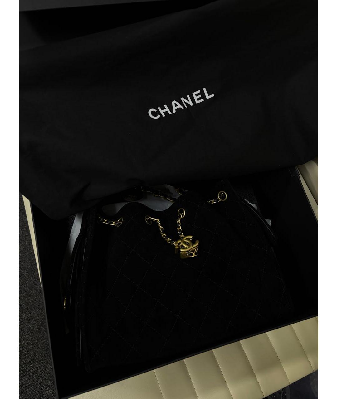 CHANEL Черная замшевая сумка через плечо, фото 3