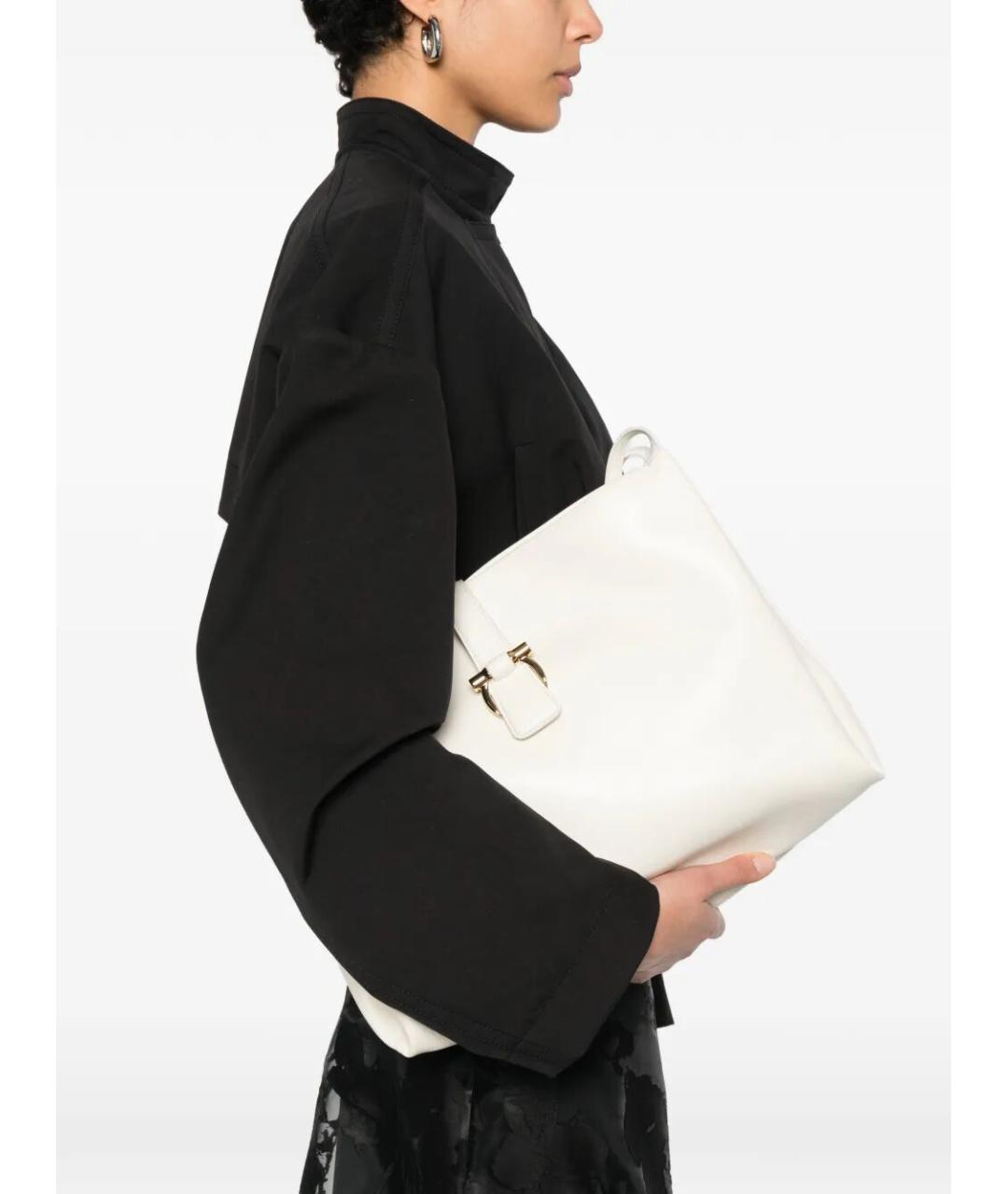 FERRAGAMO Кожаная сумка с короткими ручками, фото 2