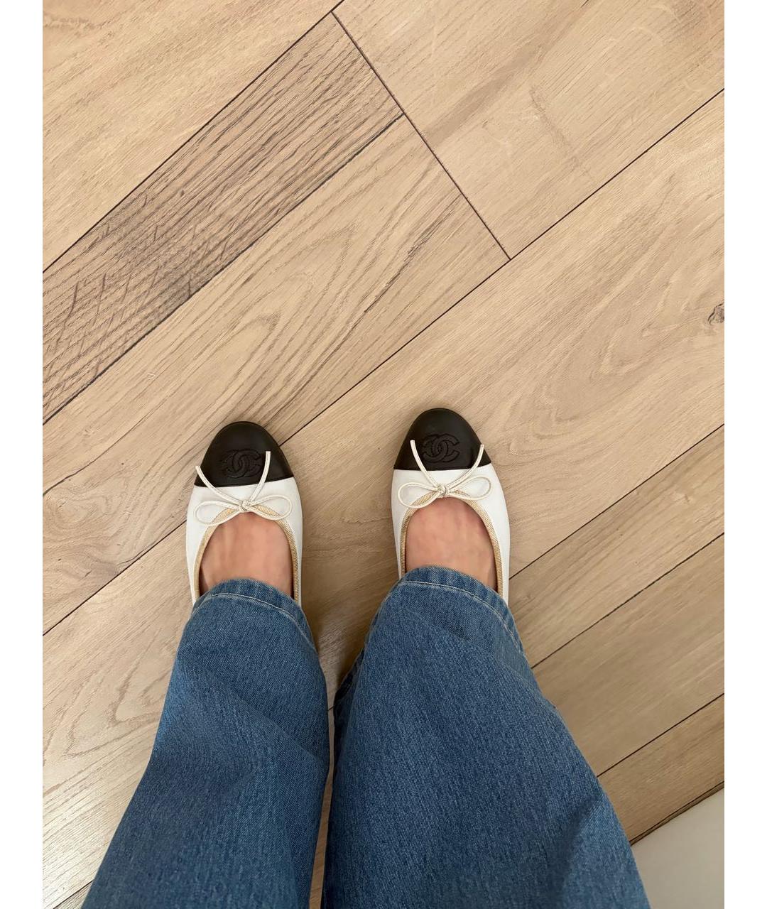 CHANEL Белые кожаные балетки, фото 3