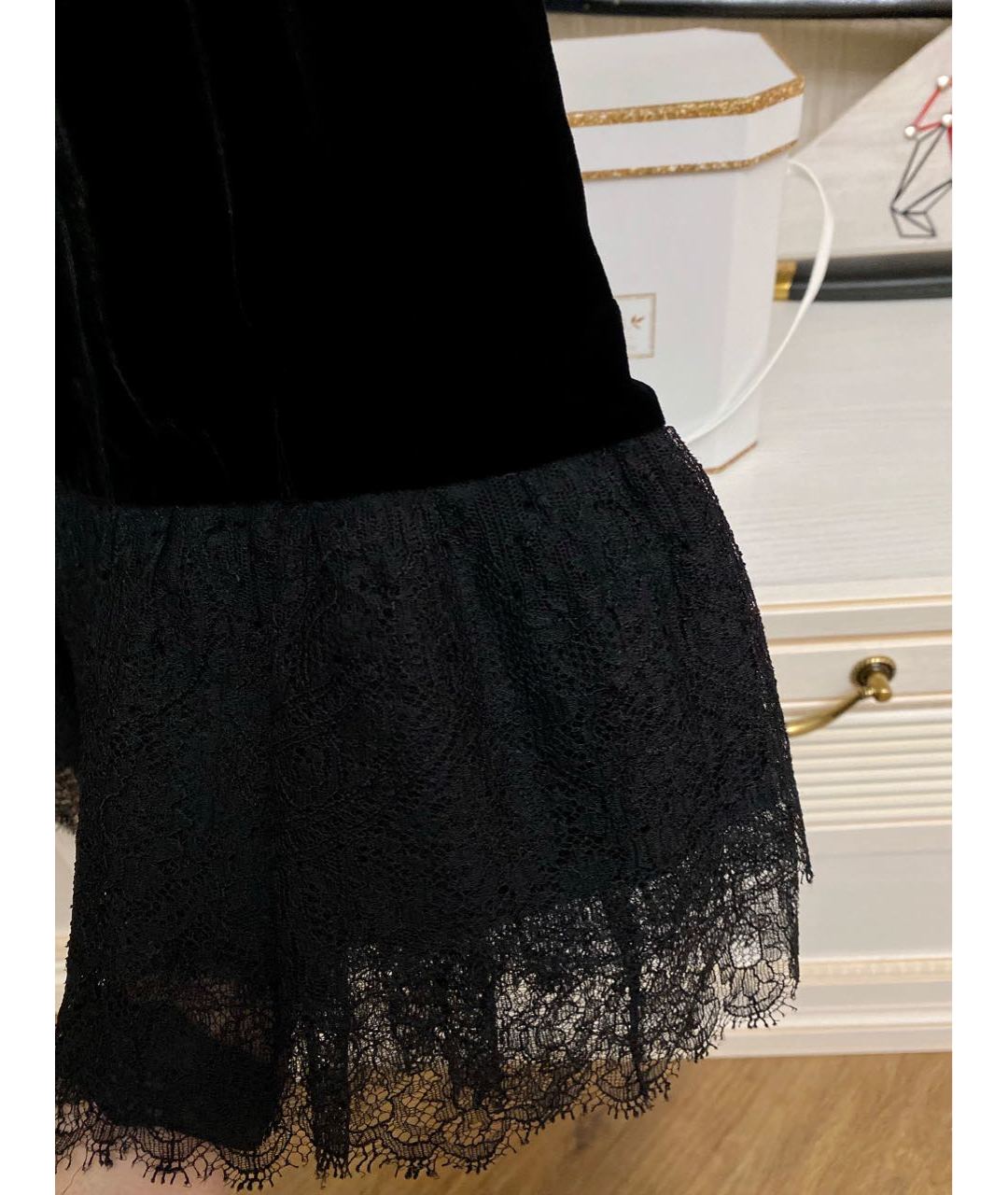 BLUGIRL Черное бархатное повседневное платье, фото 4