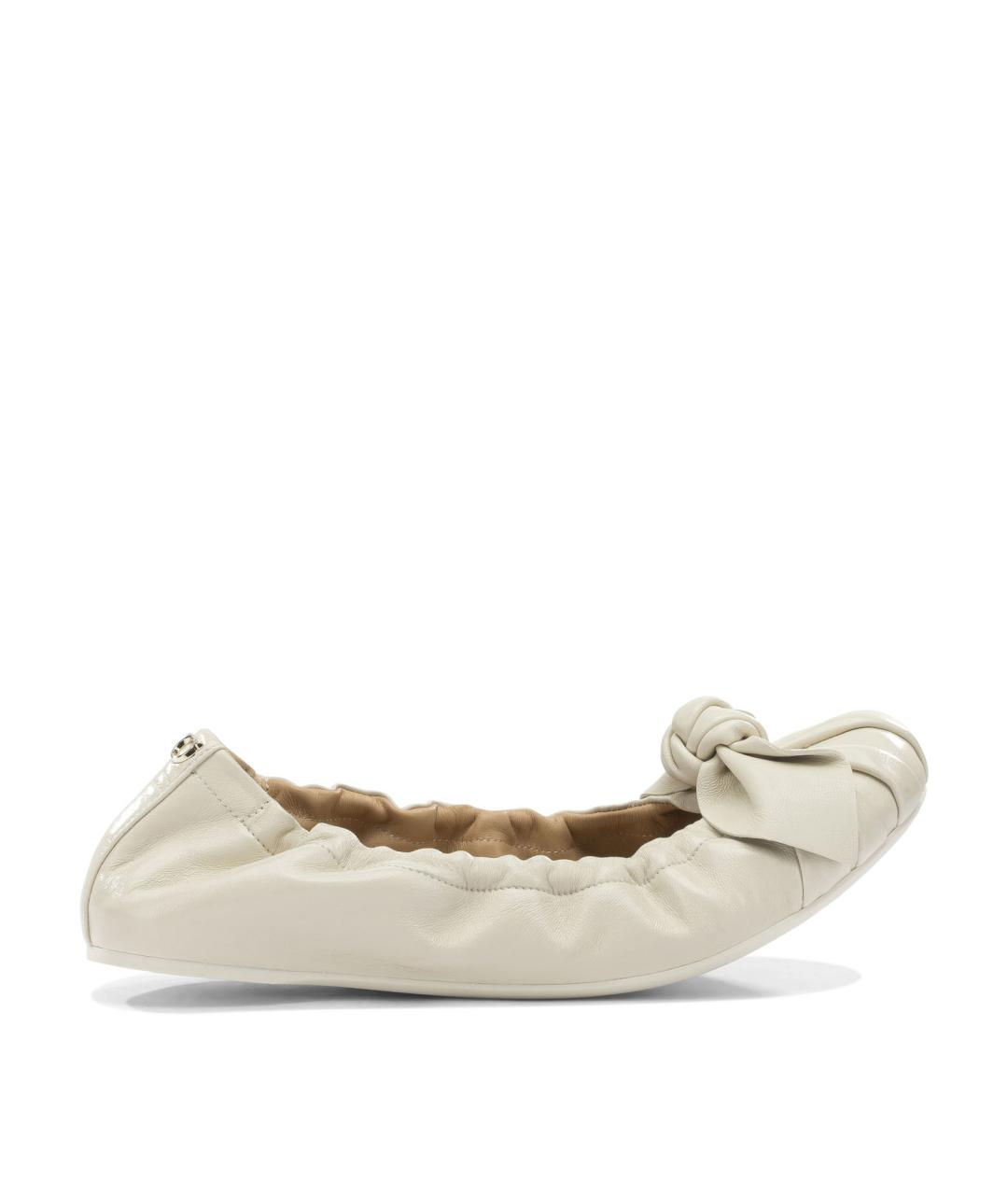 FERRAGAMO Белые кожаные балетки, фото 1