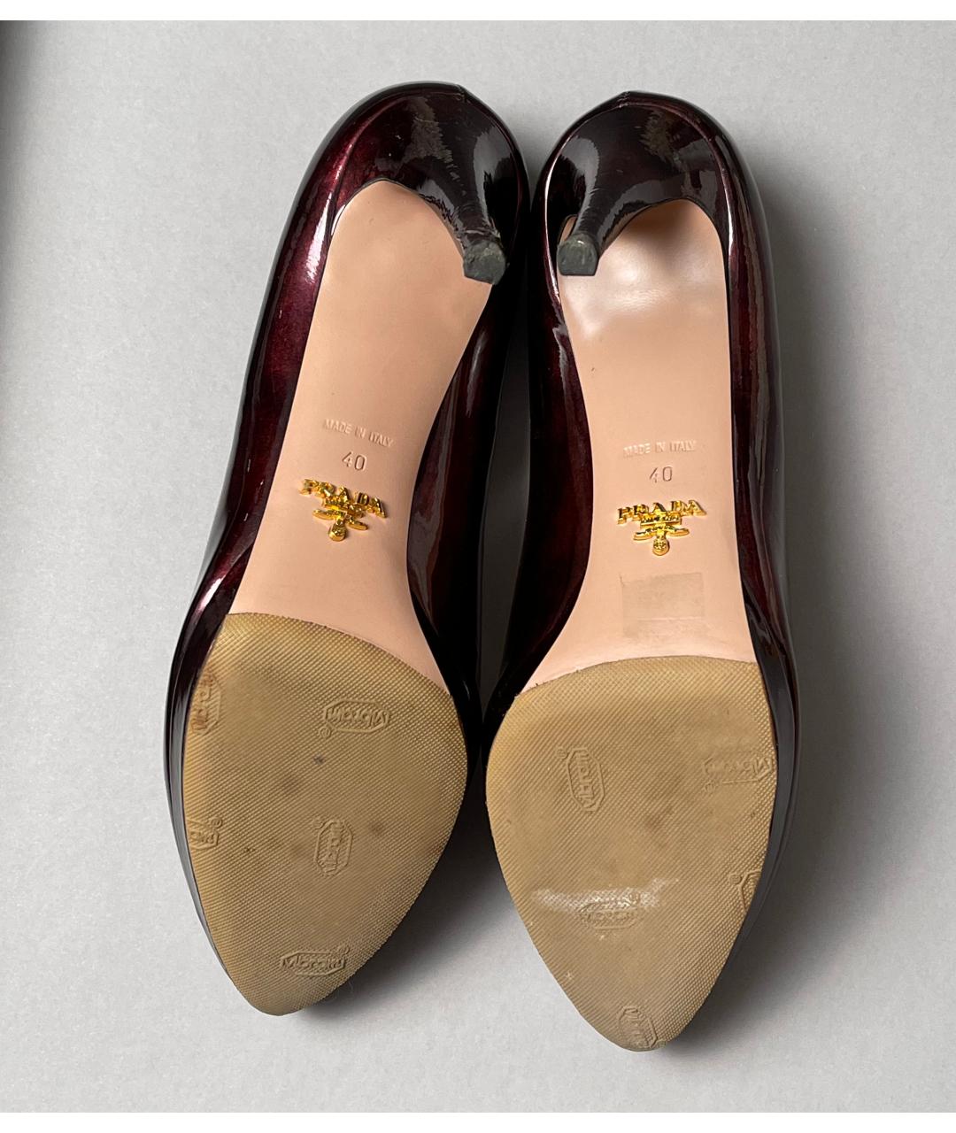 PRADA Бордовые туфли из лакированной кожи, фото 4
