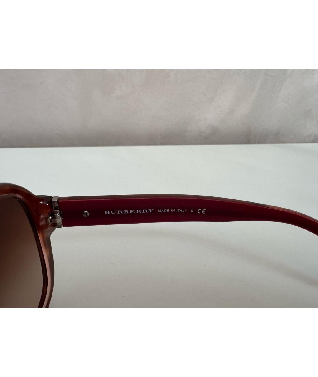 BURBERRY Бордовые пластиковые солнцезащитные очки, фото 6