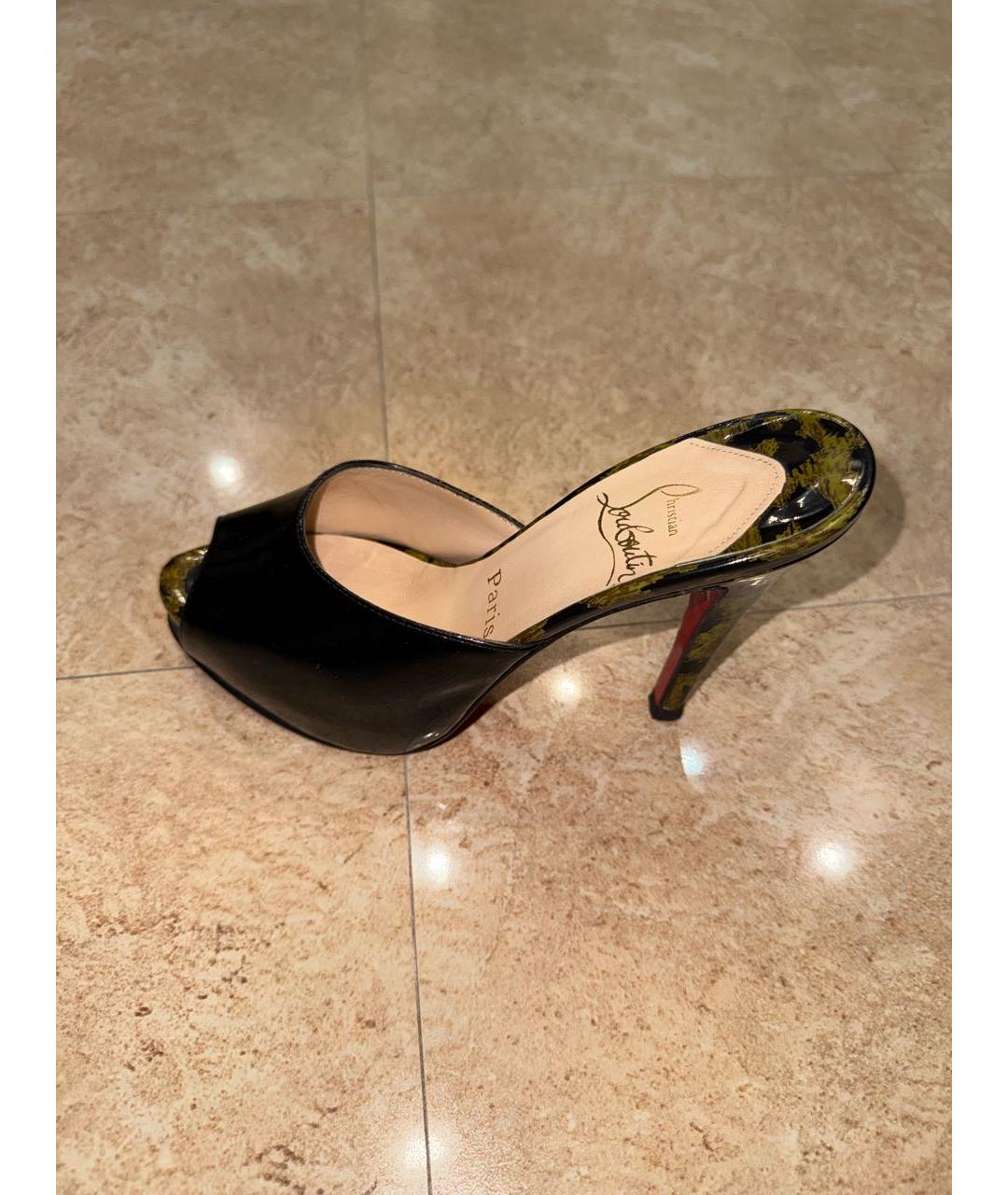 CHRISTIAN LOUBOUTIN Черные мюли из лакированной кожи, фото 8