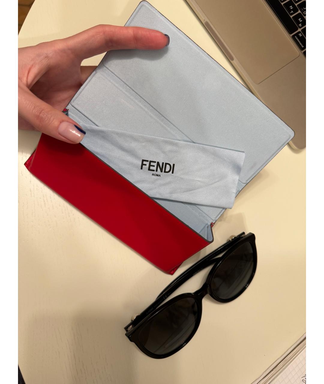 FENDI Черные пластиковые солнцезащитные очки, фото 7