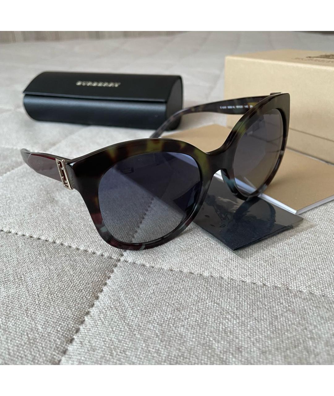 BURBERRY Черные пластиковые солнцезащитные очки, фото 5