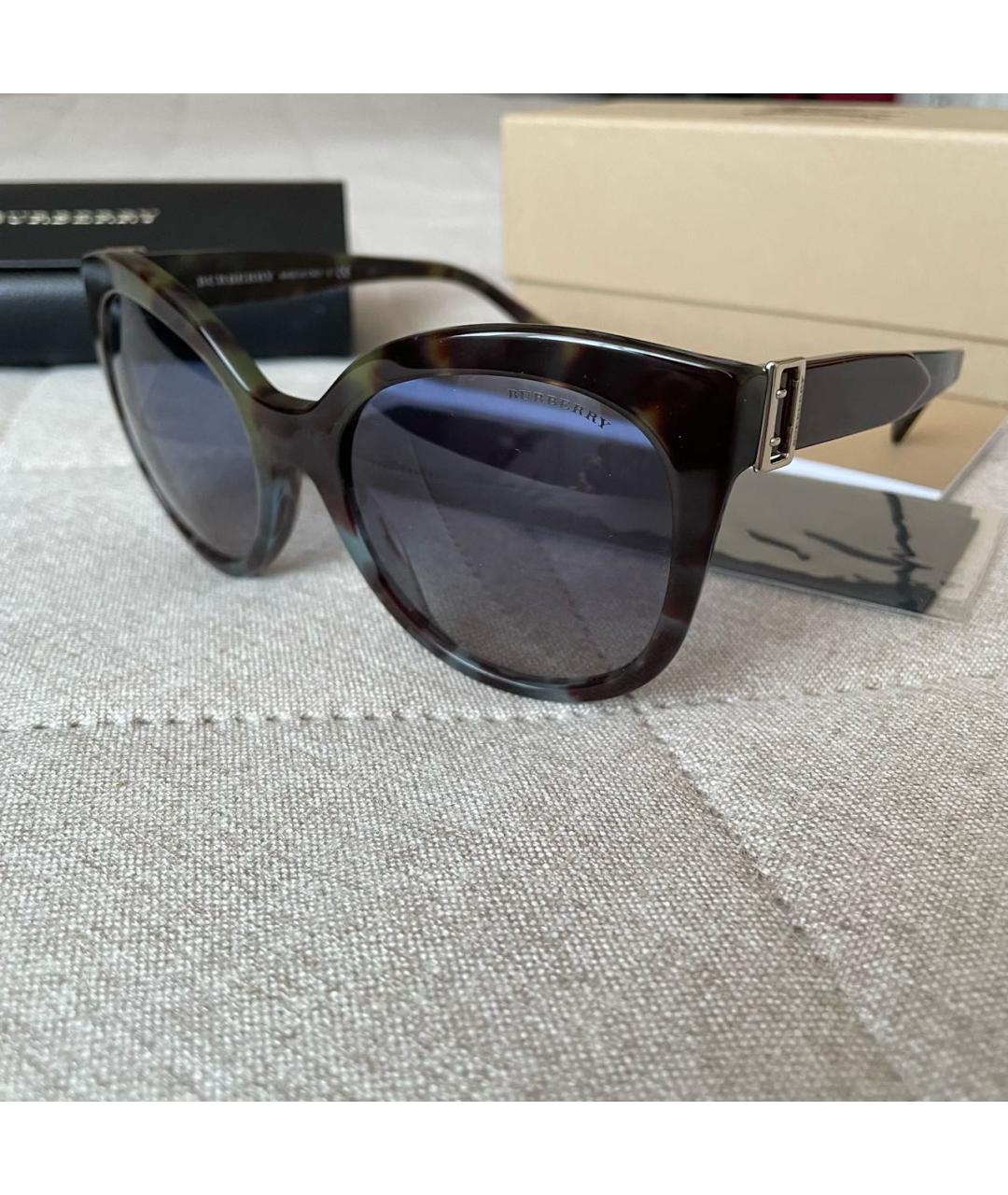 BURBERRY Черные пластиковые солнцезащитные очки, фото 2